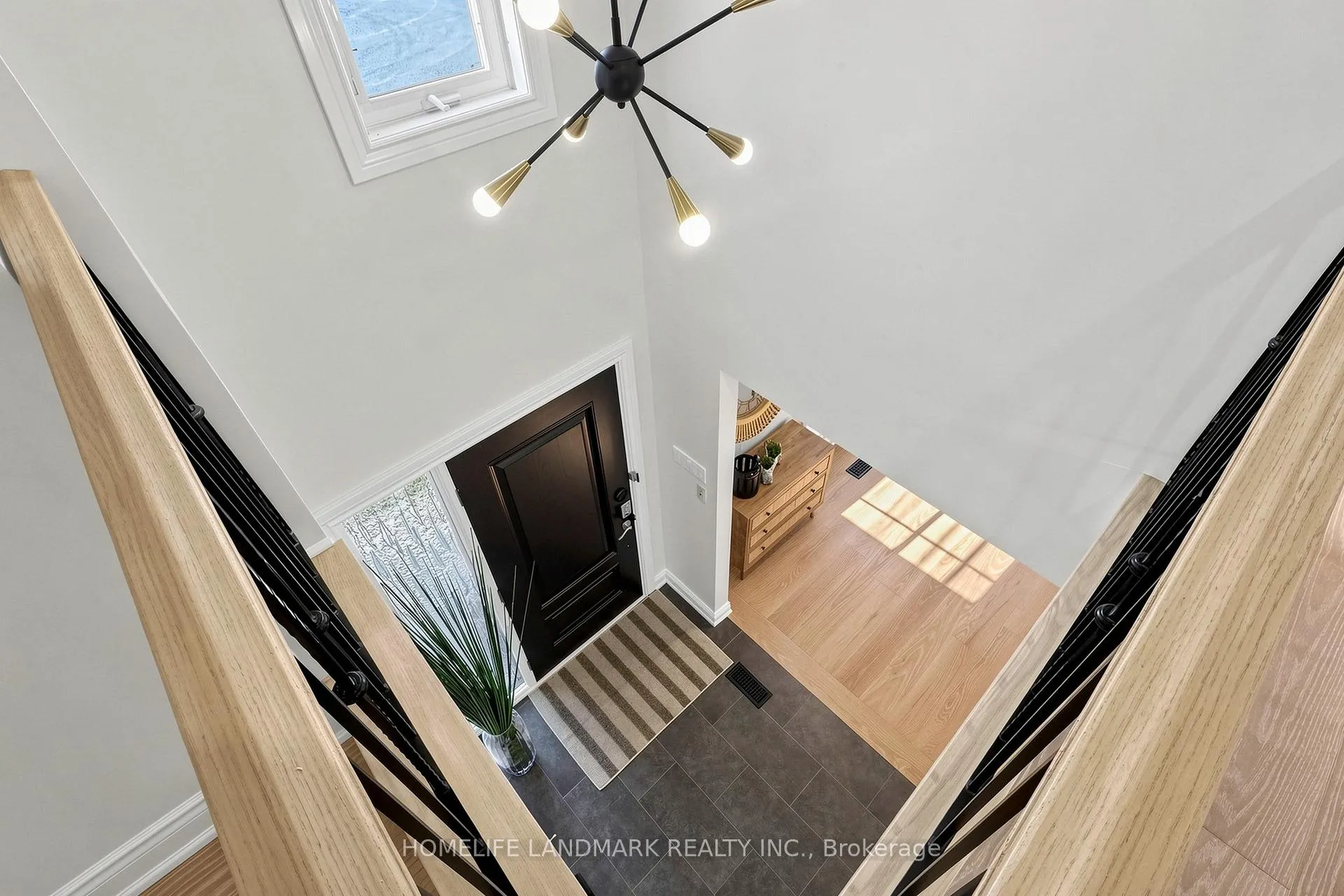 Photo 17 of 16 Worsley Court, Markham, Unionville — HOMEH