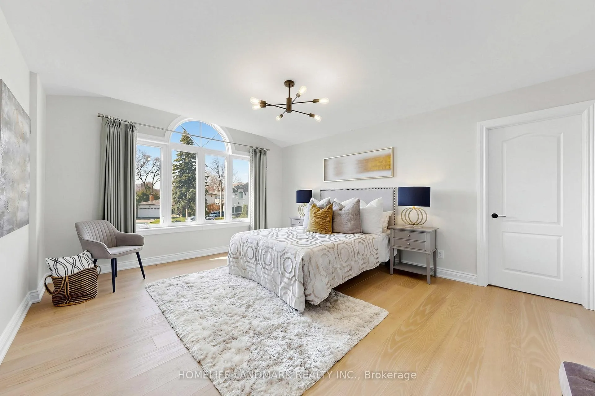 Photo 24 of 16 Worsley Court, Markham, Unionville — HOMEH