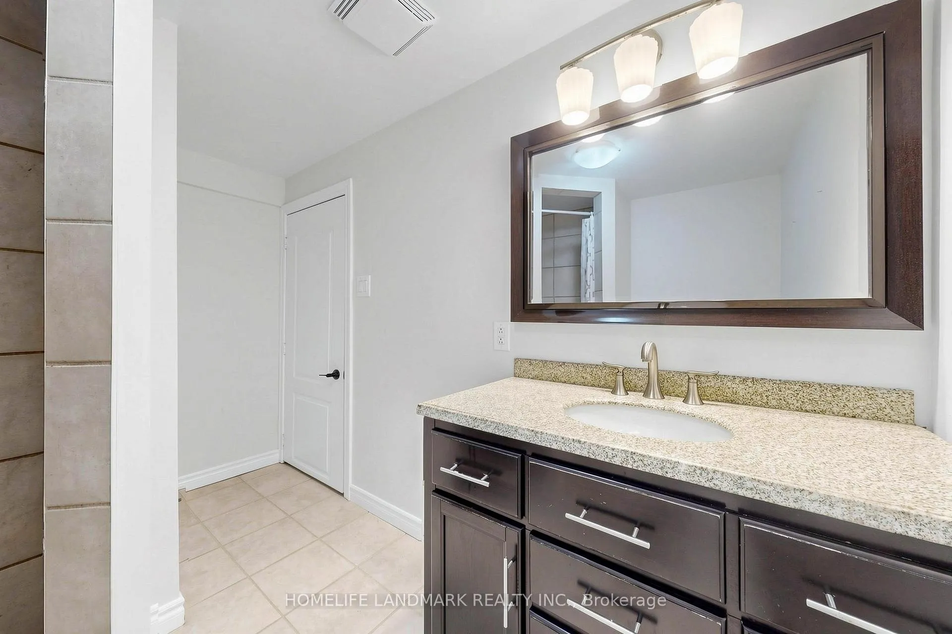 Photo 36 of 16 Worsley Court, Markham, Unionville — HOMEH