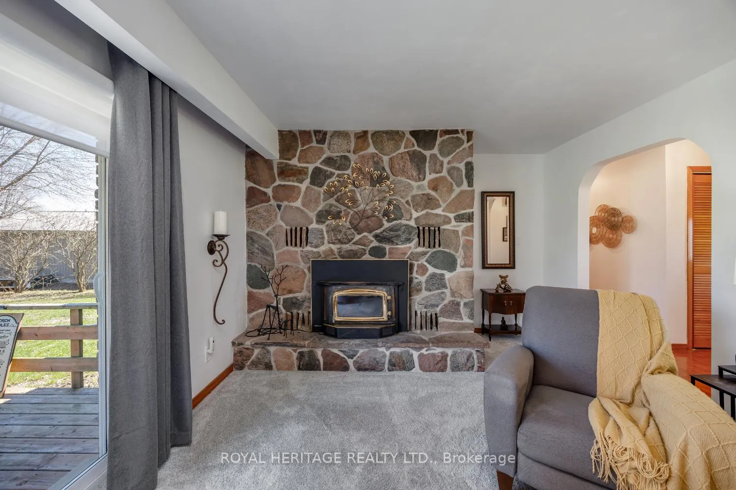 Photo 6 of 116 Beach Road, Kawartha Lakes, Ops — HOMEH