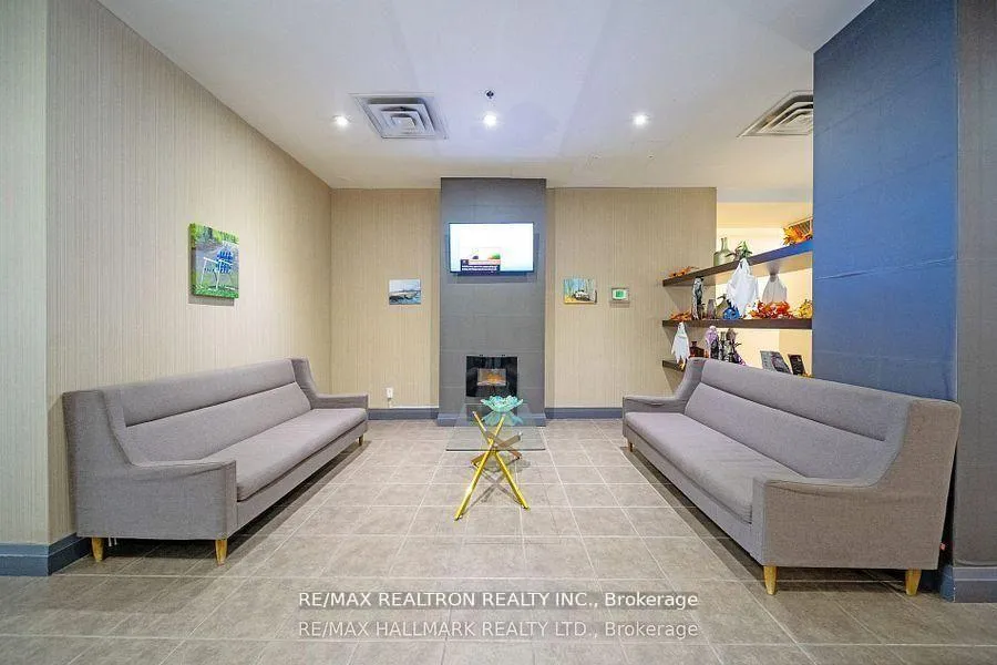 Photo 4 of Unit 709, 225 Wellesley Street E, Toronto, Cabbagetown-South St. James Town — HOMEH