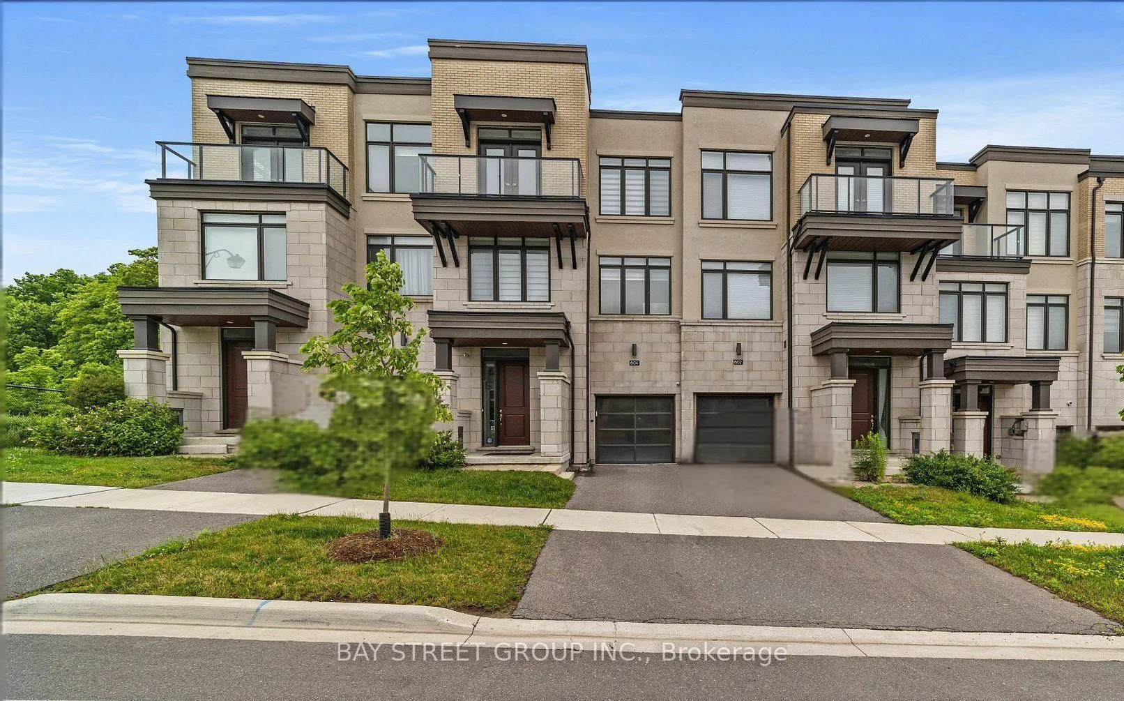 Photo 1 of 604 Marc Santi Boulevard, Vaughan, Patterson — HOMEH