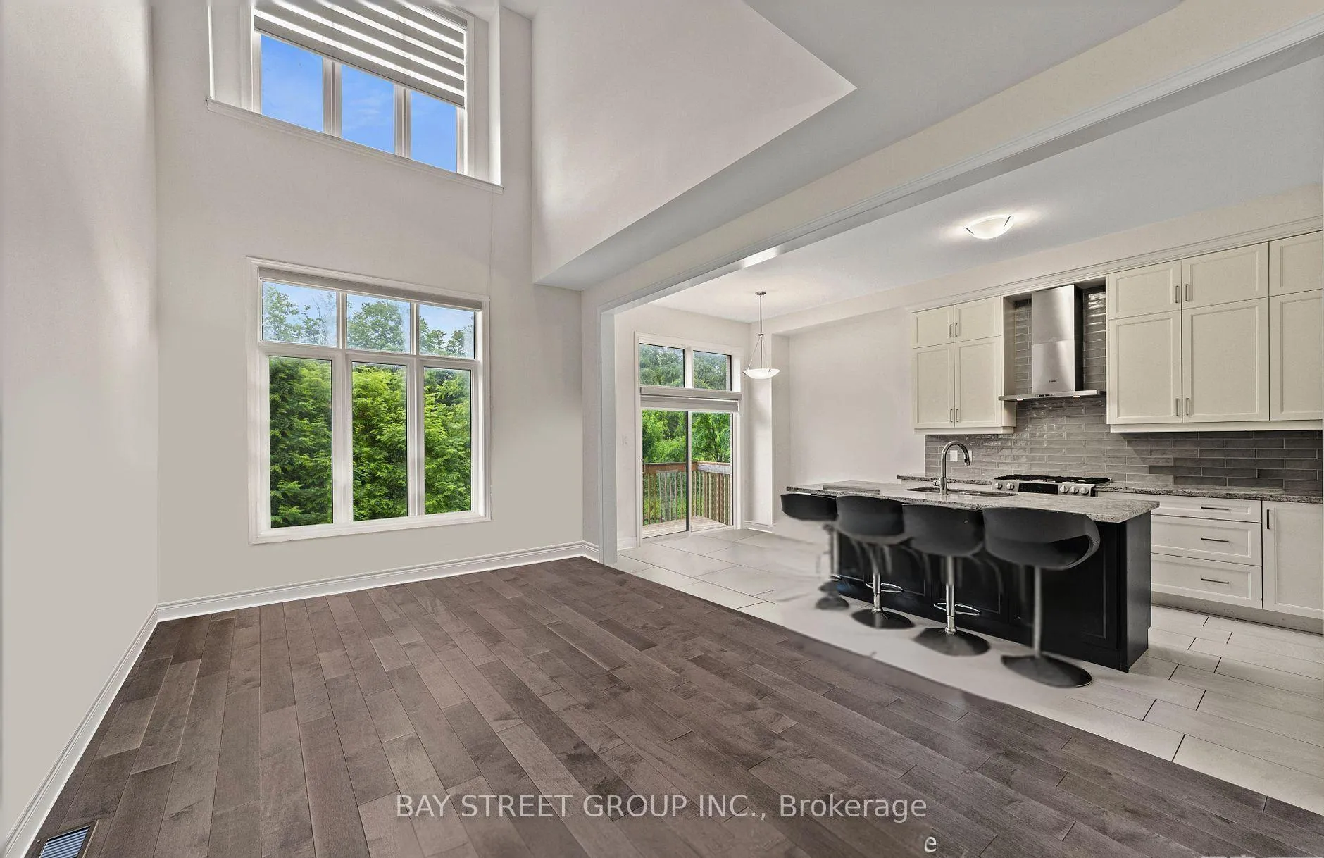 Photo 2 of 604 Marc Santi Boulevard, Vaughan, Patterson — HOMEH