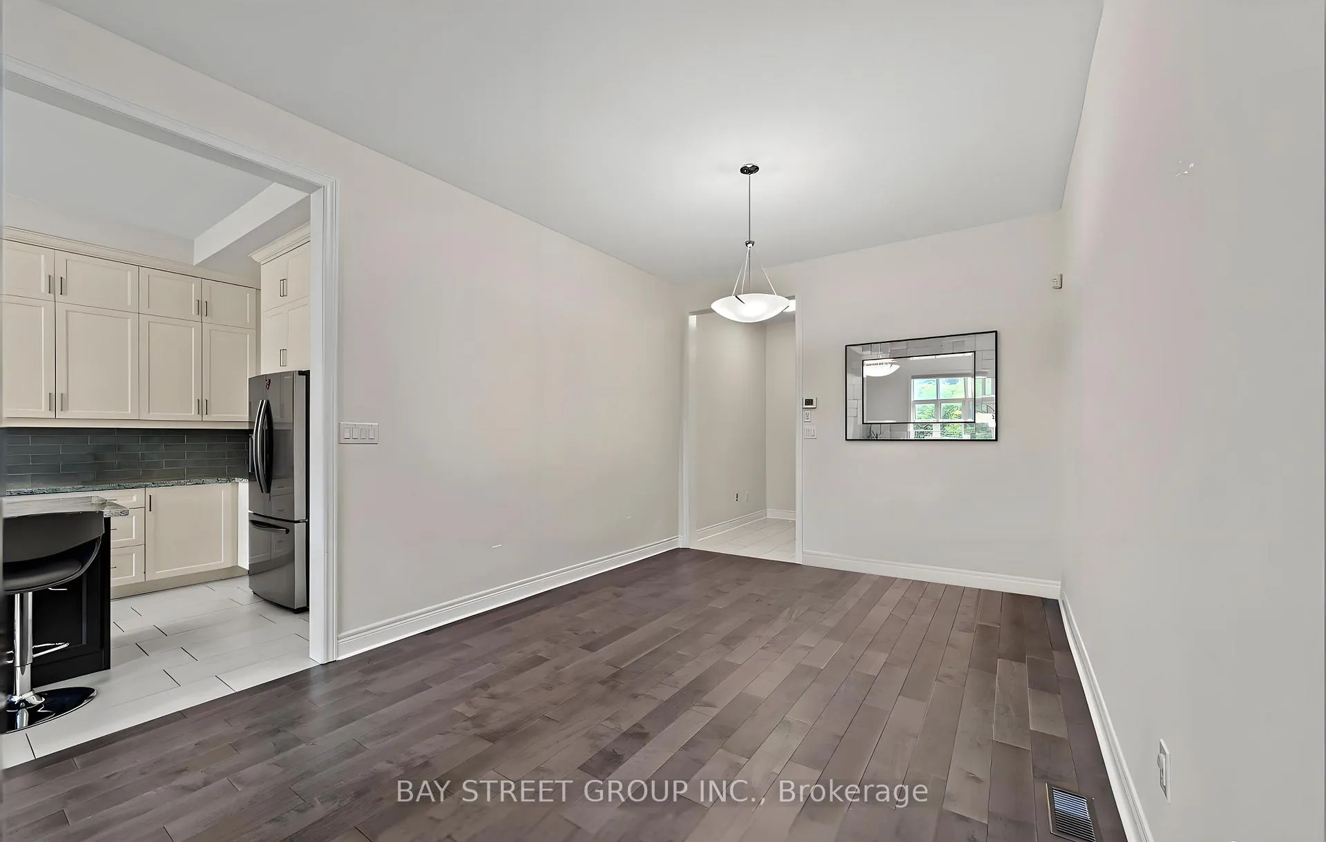 Photo 3 of 604 Marc Santi Boulevard, Vaughan, Patterson — HOMEH