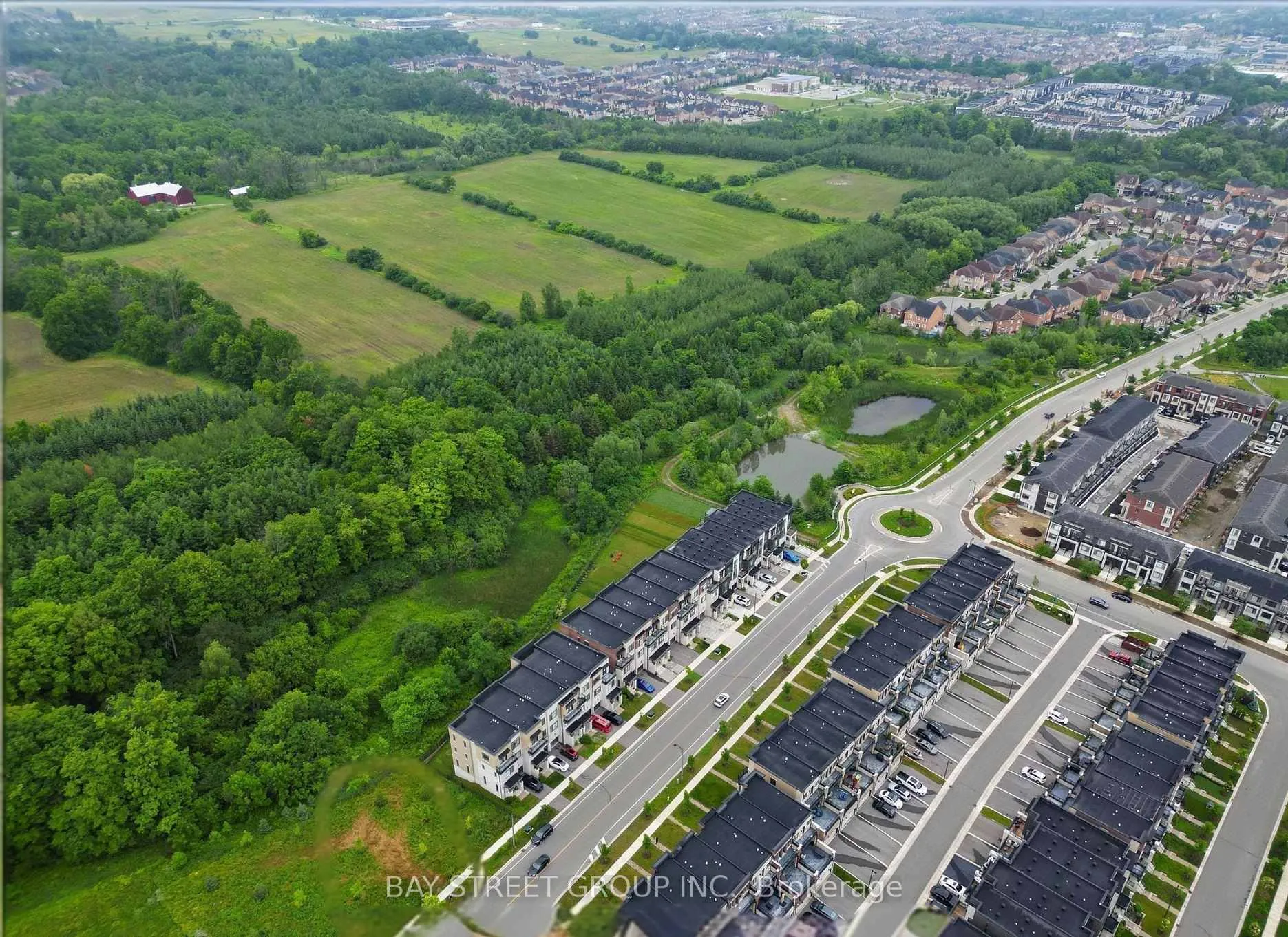 Photo 15 of 604 Marc Santi Boulevard, Vaughan, Patterson — HOMEH