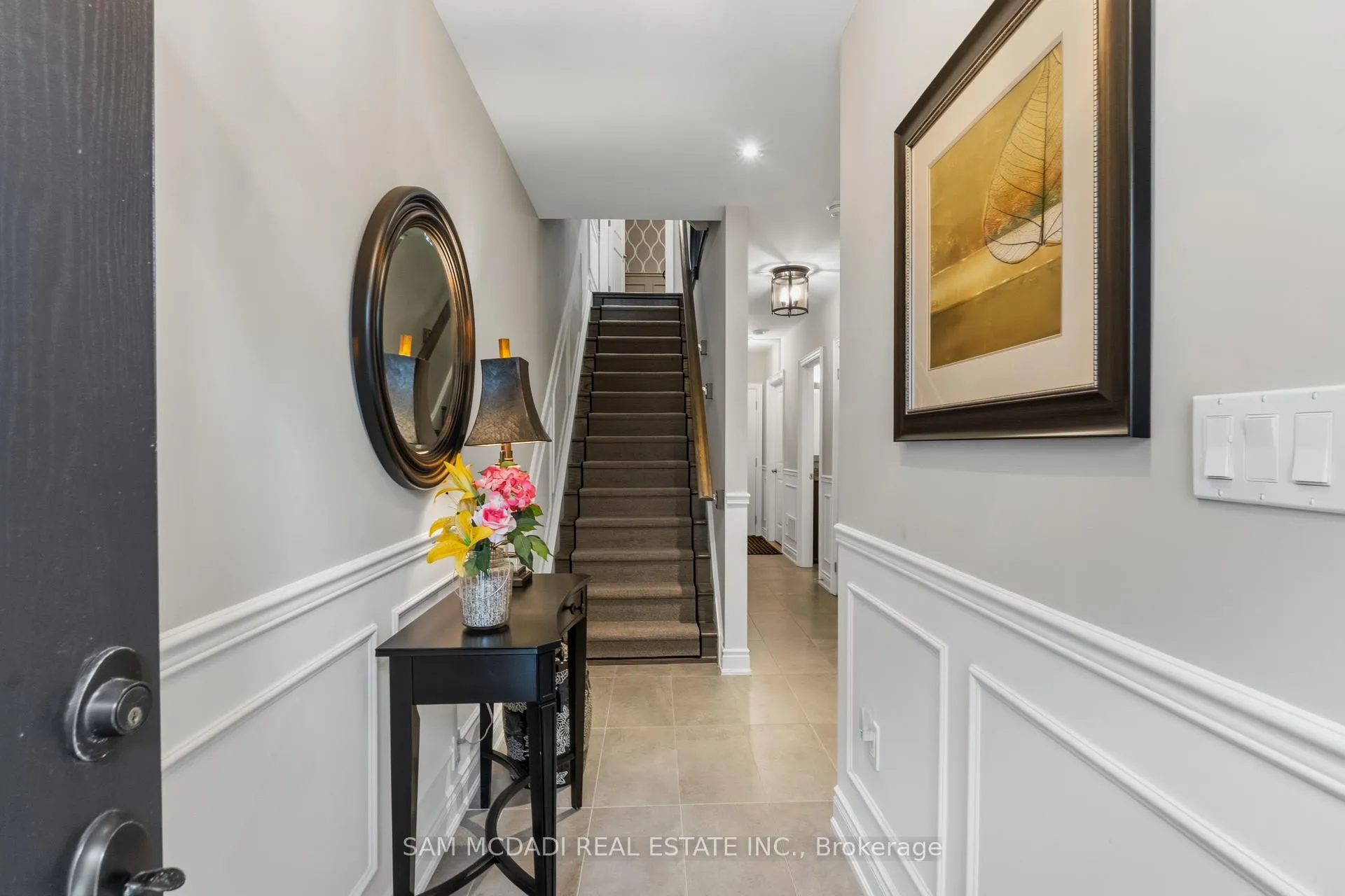 Photo 3 of 2029 Queensborough Gate, Mississauga, Central Erin Mills — HOMEH