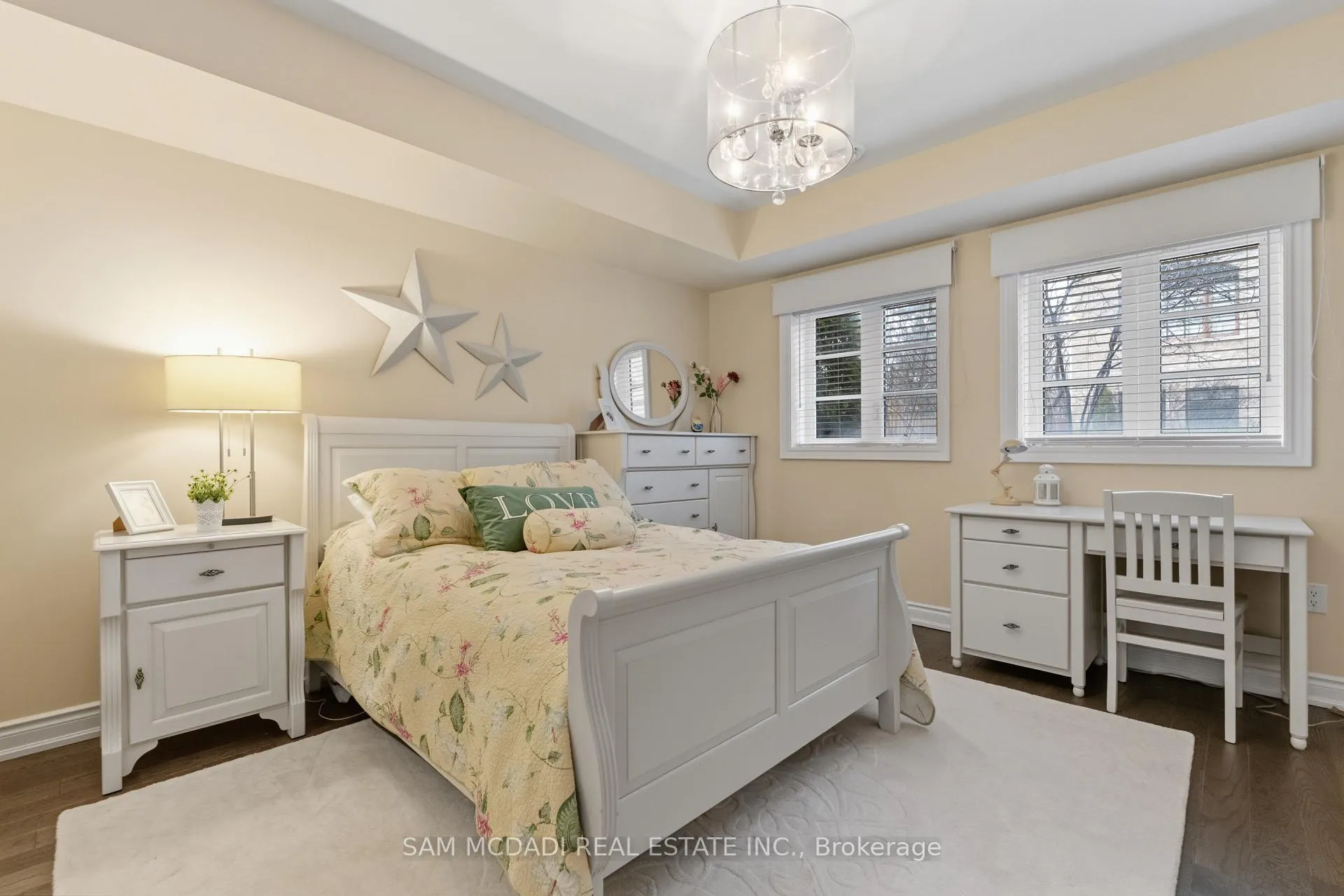 Photo 5 of 2029 Queensborough Gate, Mississauga, Central Erin Mills — HOMEH