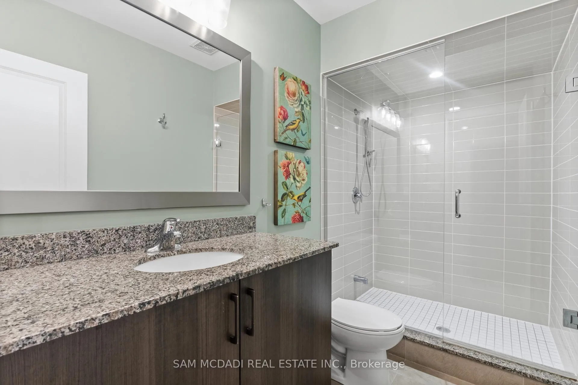 Photo 8 of 2029 Queensborough Gate, Mississauga, Central Erin Mills — HOMEH