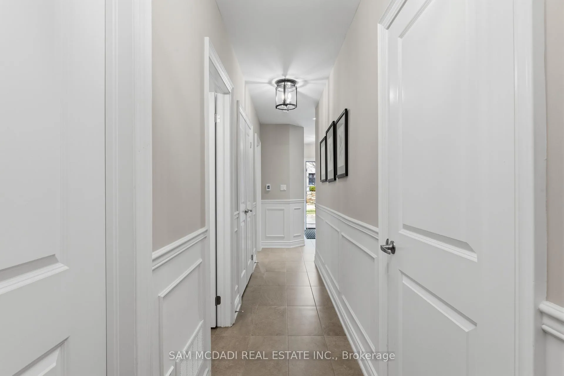 Photo 9 of 2029 Queensborough Gate, Mississauga, Central Erin Mills — HOMEH