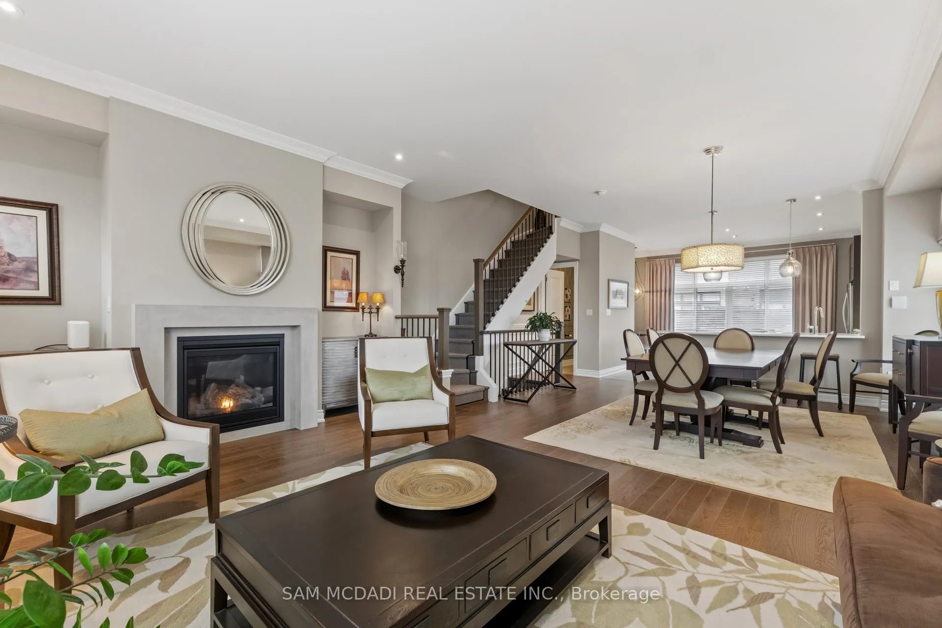 Photo 13 of 2029 Queensborough Gate, Mississauga, Central Erin Mills — HOMEH