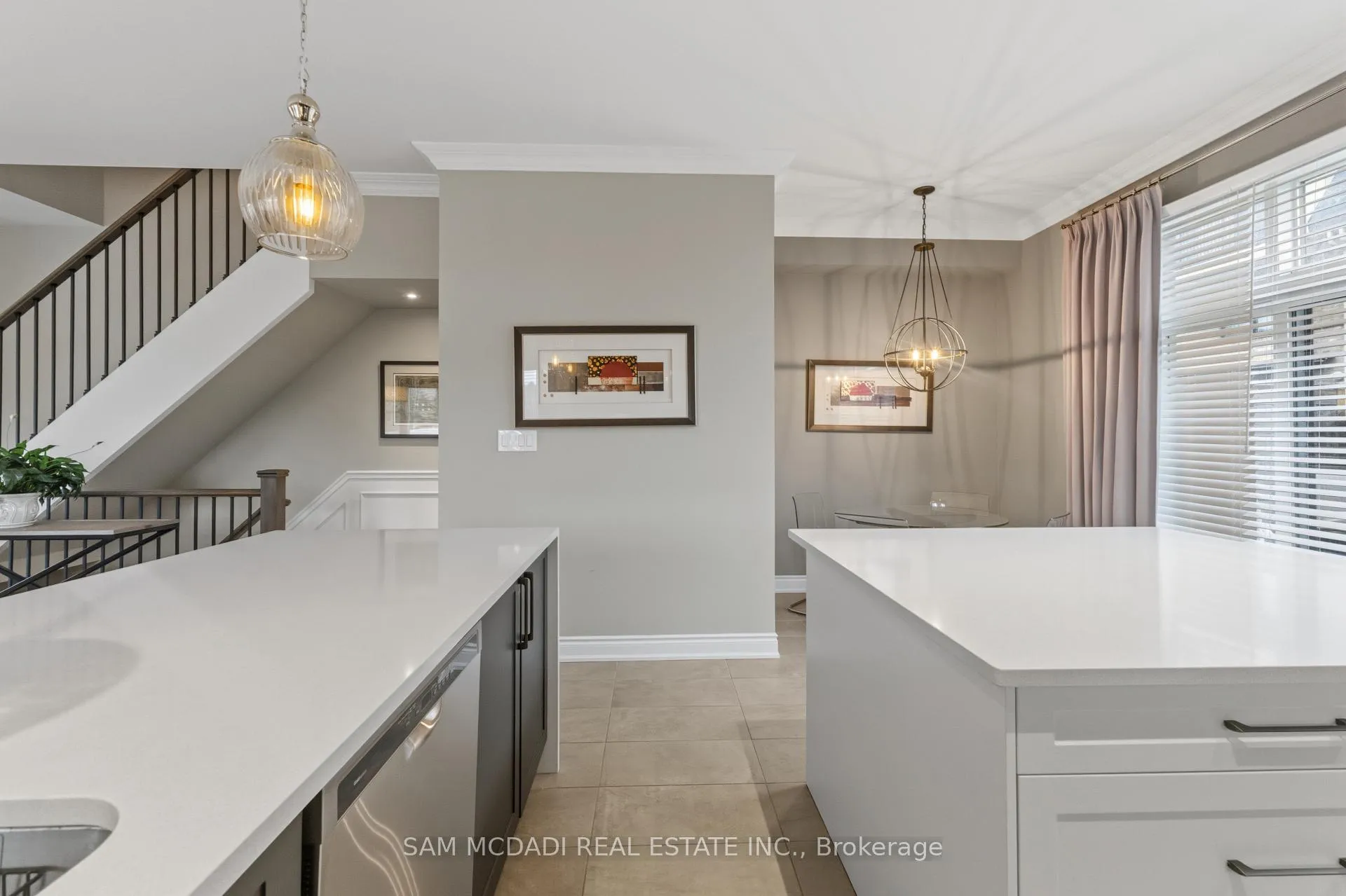 Photo 17 of 2029 Queensborough Gate, Mississauga, Central Erin Mills — HOMEH