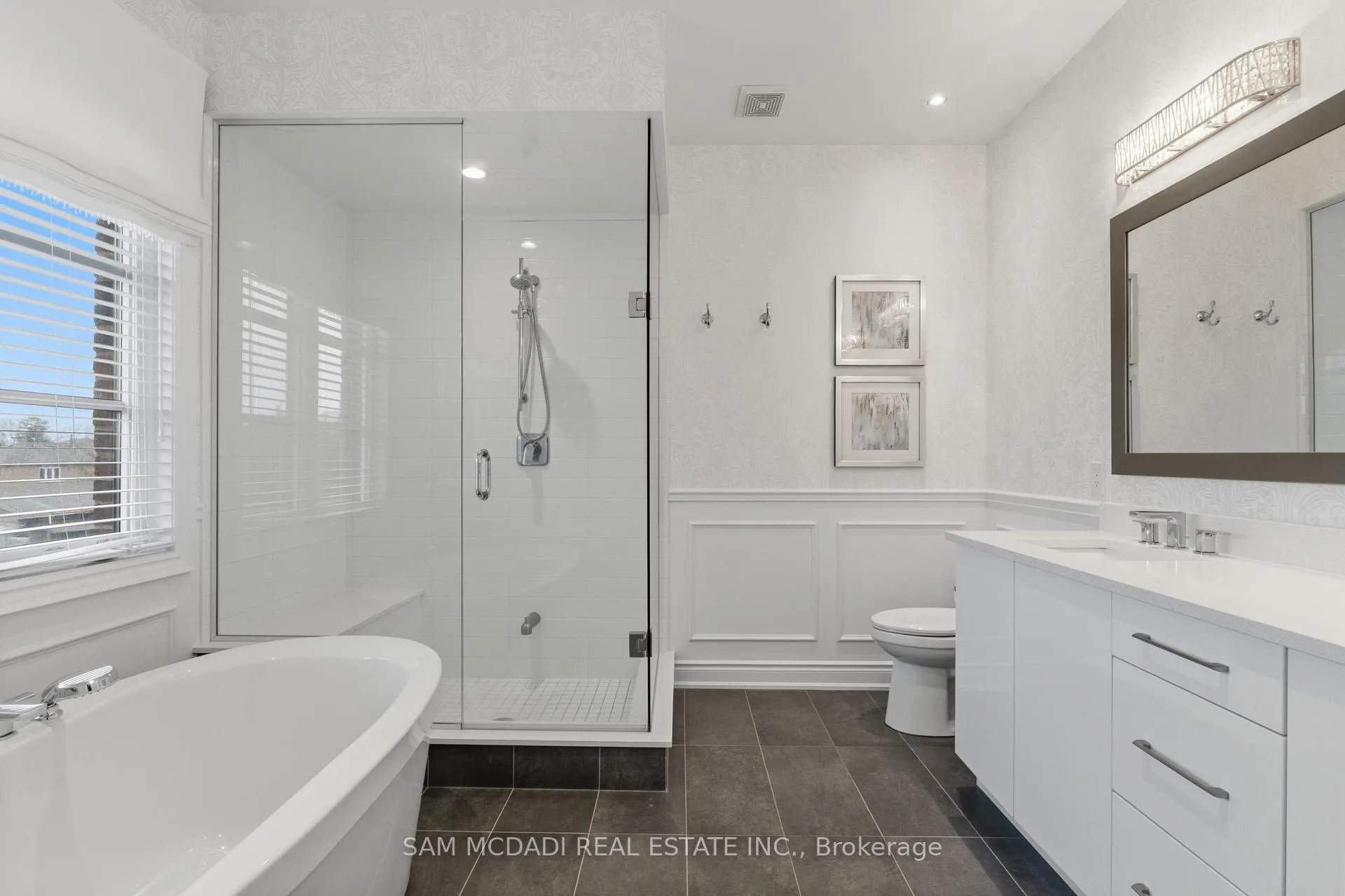 Photo 23 of 2029 Queensborough Gate, Mississauga, Central Erin Mills — HOMEH