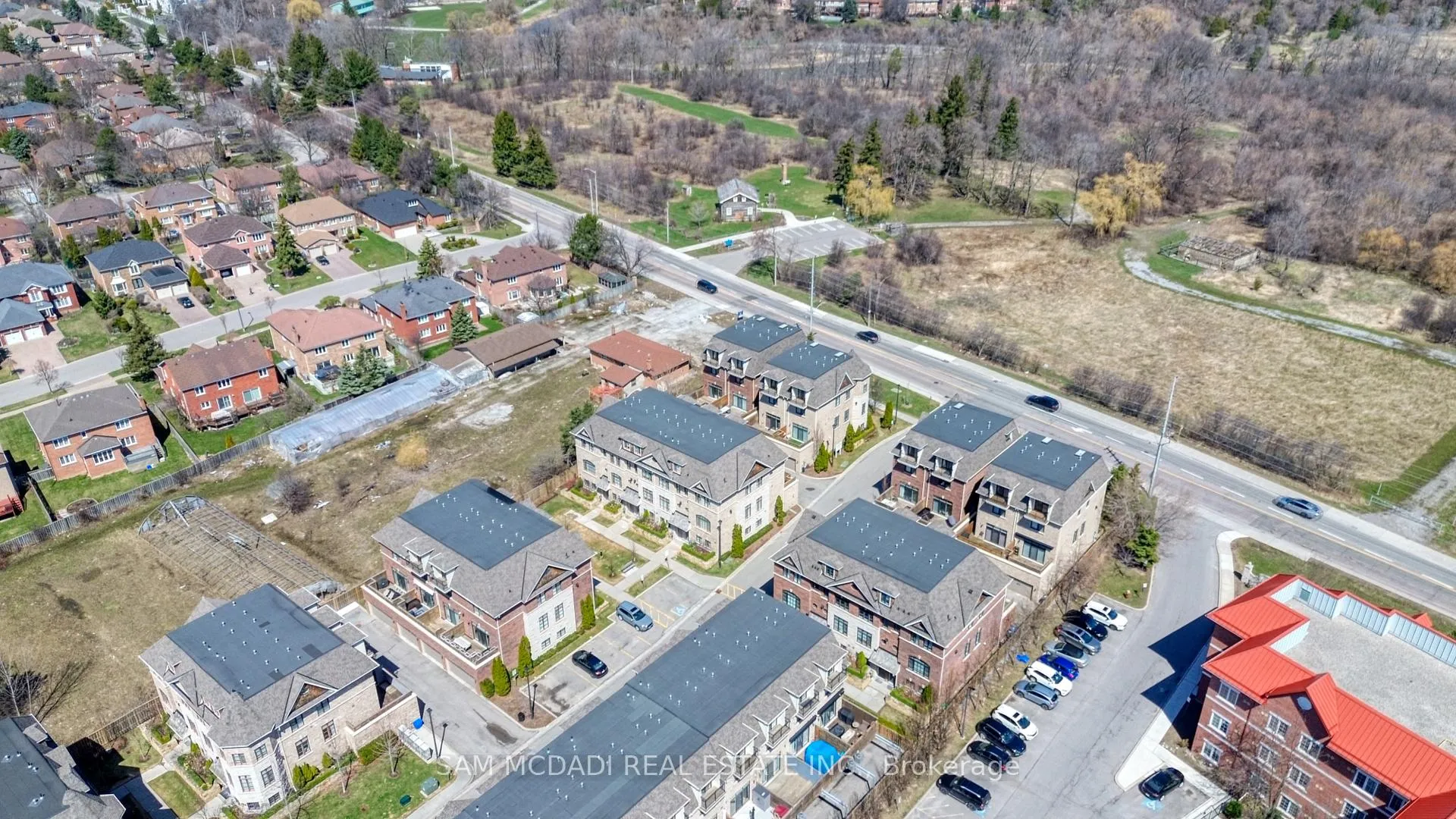 Photo 35 of 2029 Queensborough Gate, Mississauga, Central Erin Mills — HOMEH