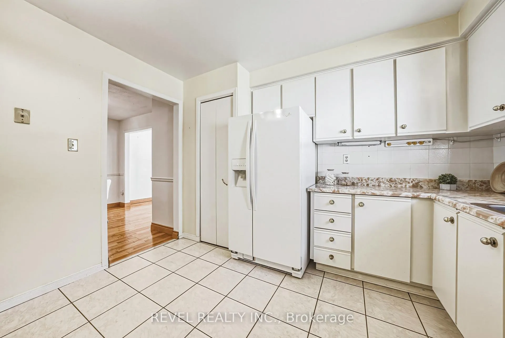 Photo 14 of 2360 Greenbank Trail, Burlington, Brant Hills — HOMEH
