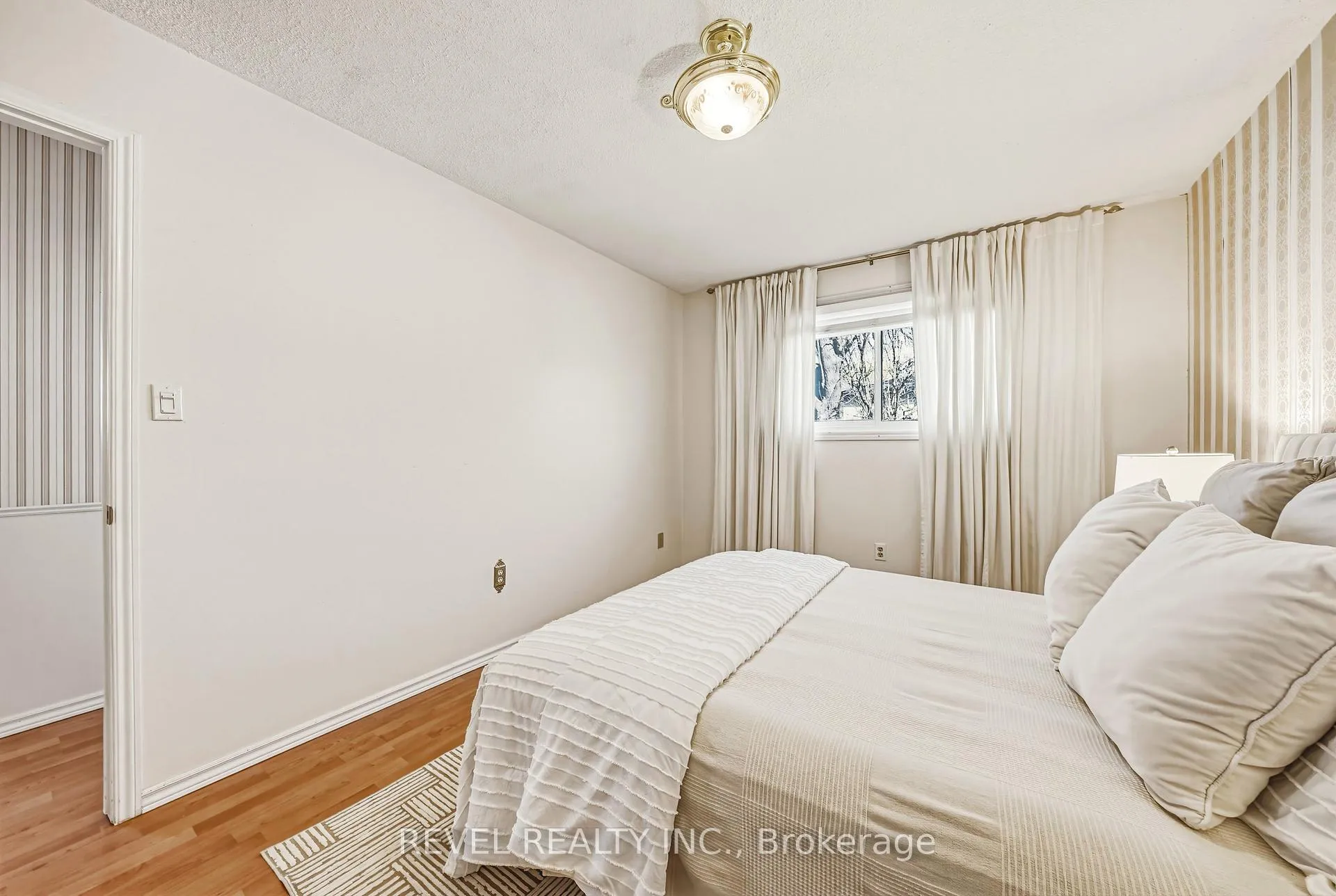 Photo 17 of 2360 Greenbank Trail, Burlington, Brant Hills — HOMEH