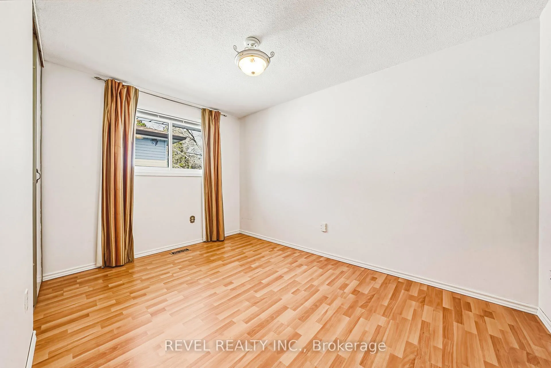 Photo 19 of 2360 Greenbank Trail, Burlington, Brant Hills — HOMEH