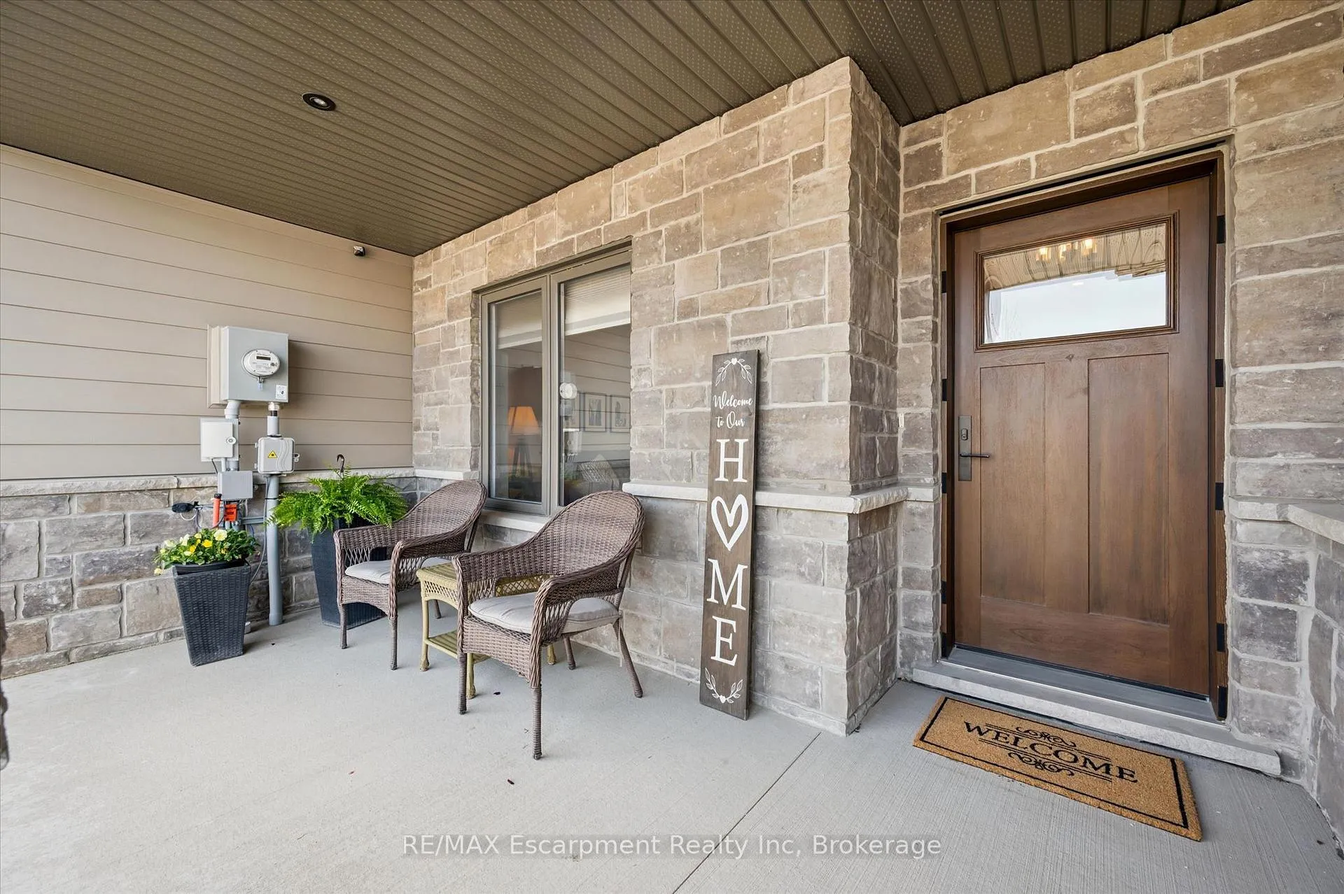Photo 2 of 174 Hooper Street, St. Marys — HOMEH