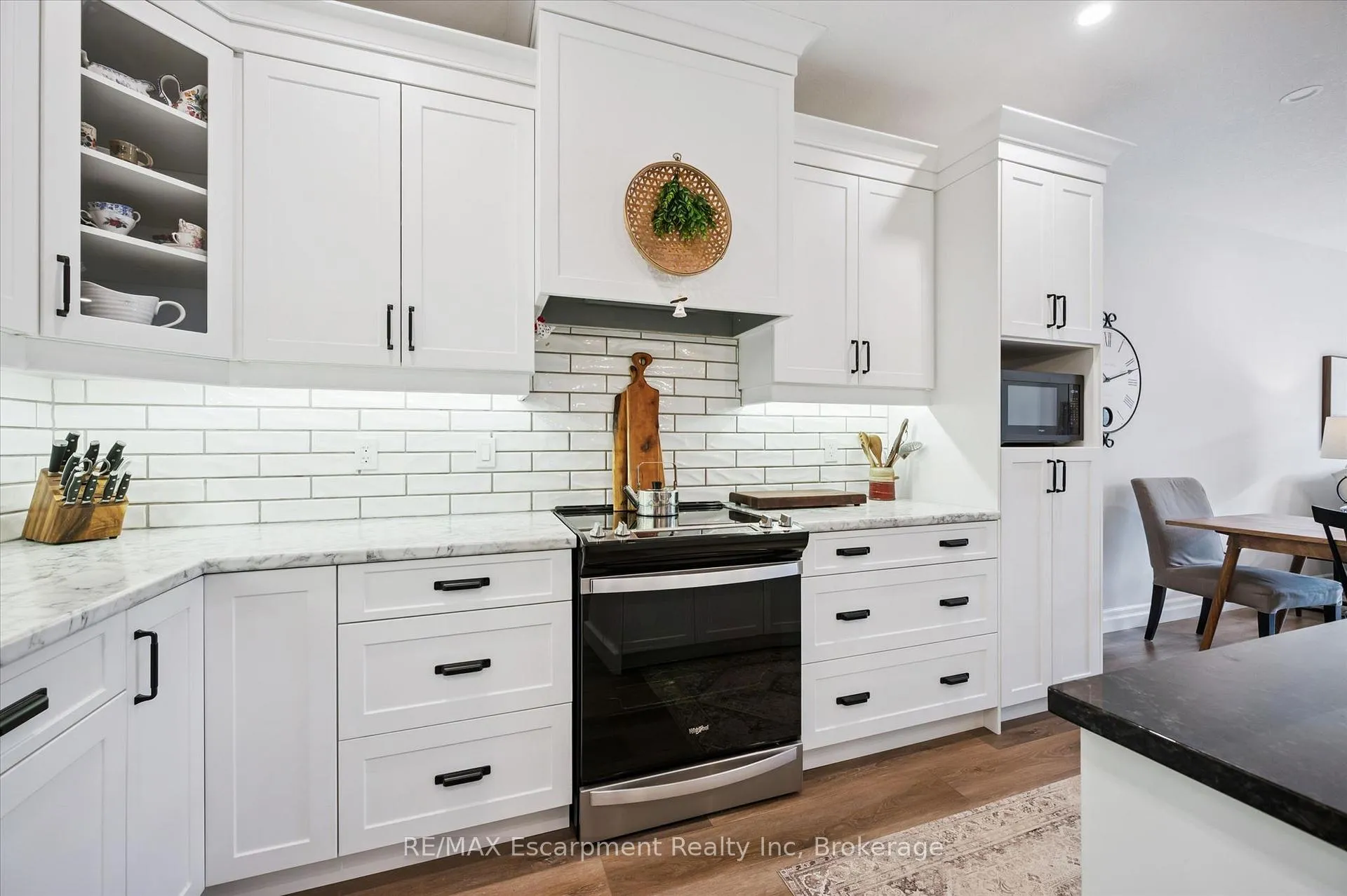 Photo 8 of 174 Hooper Street, St. Marys — HOMEH
