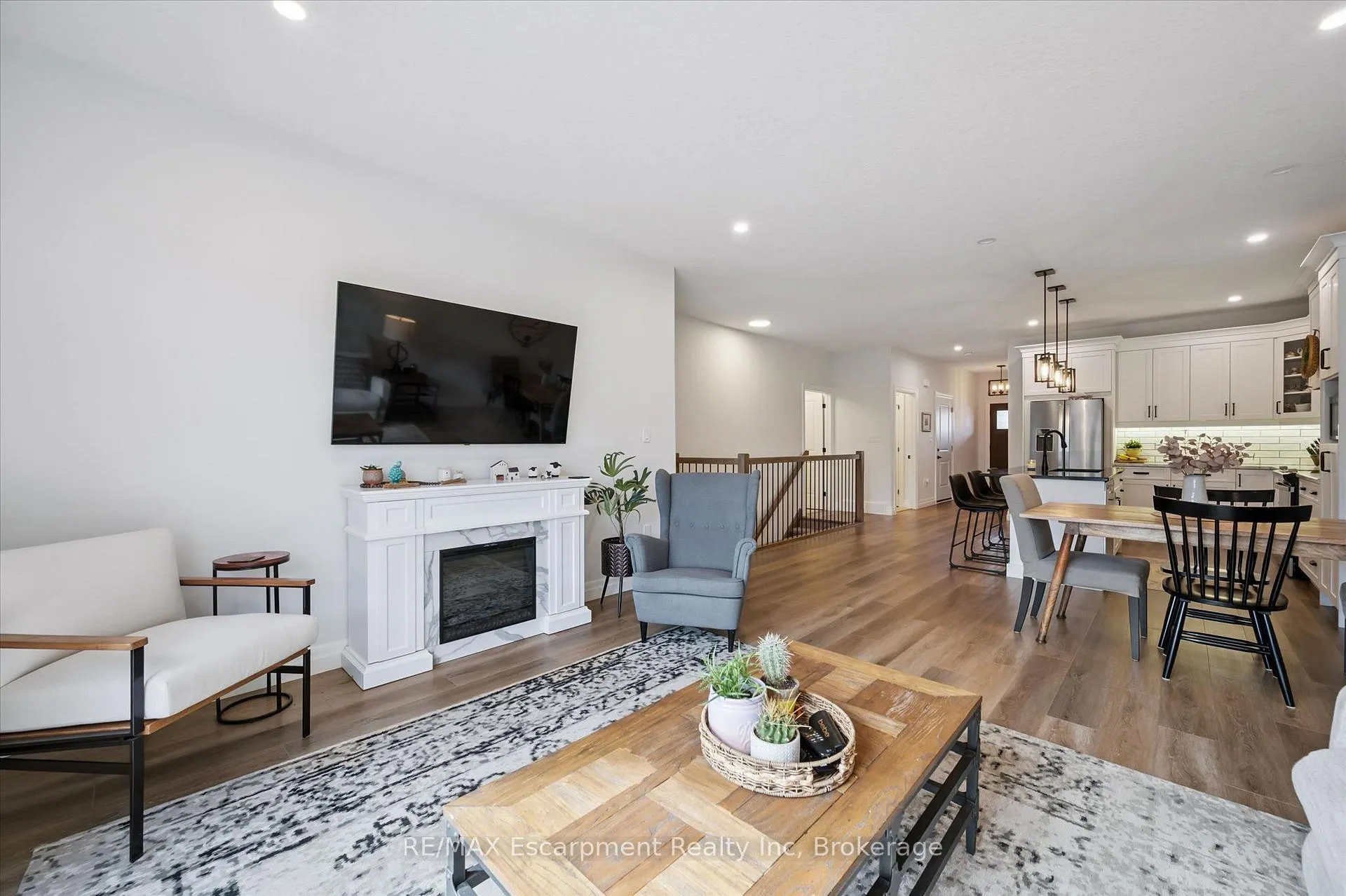 Photo 11 of 174 Hooper Street, St. Marys — HOMEH