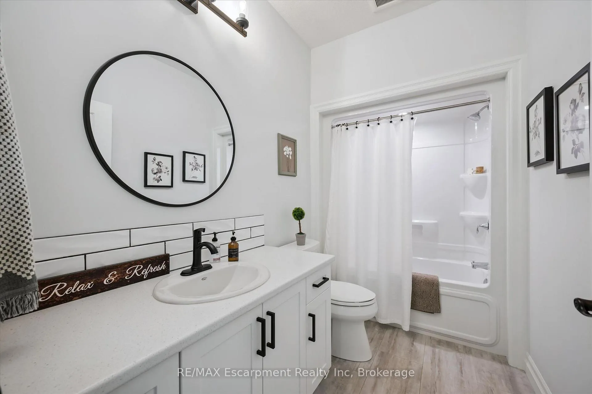 Photo 13 of 174 Hooper Street, St. Marys — HOMEH