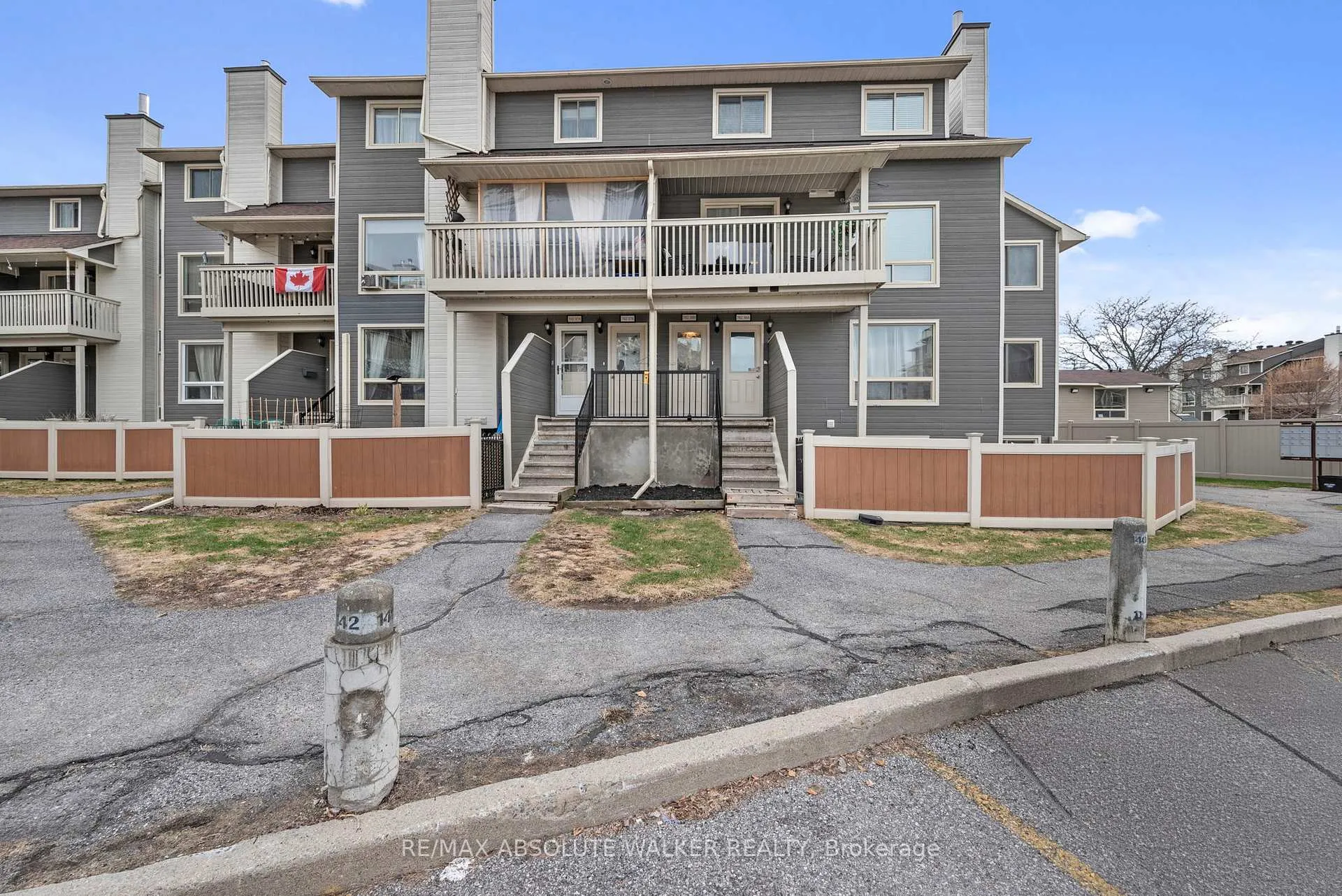 Photo 3 of Unit 38B, 782 St. Andre Drive, Ottawa, Hiawatha Park/Convent Glen — HOMEH
