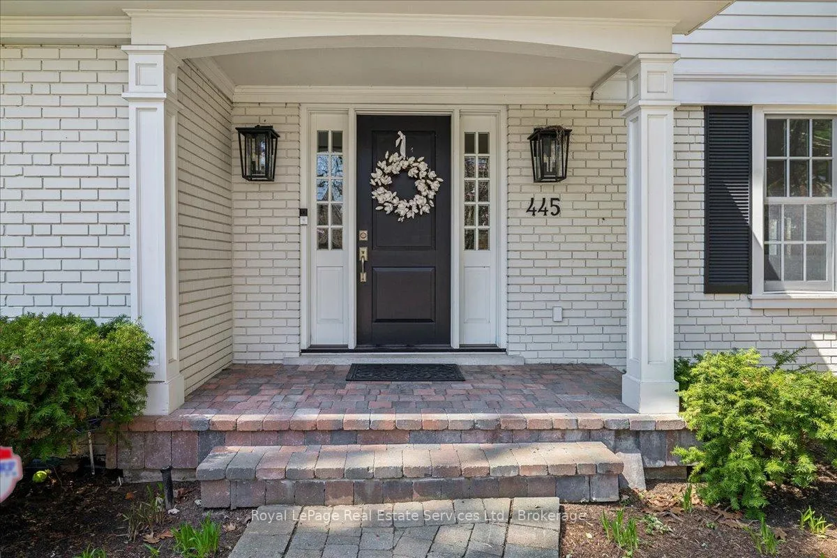 Photo 3 of 445 MacDonald Road, Oakville, Old Oakville — HOMEH