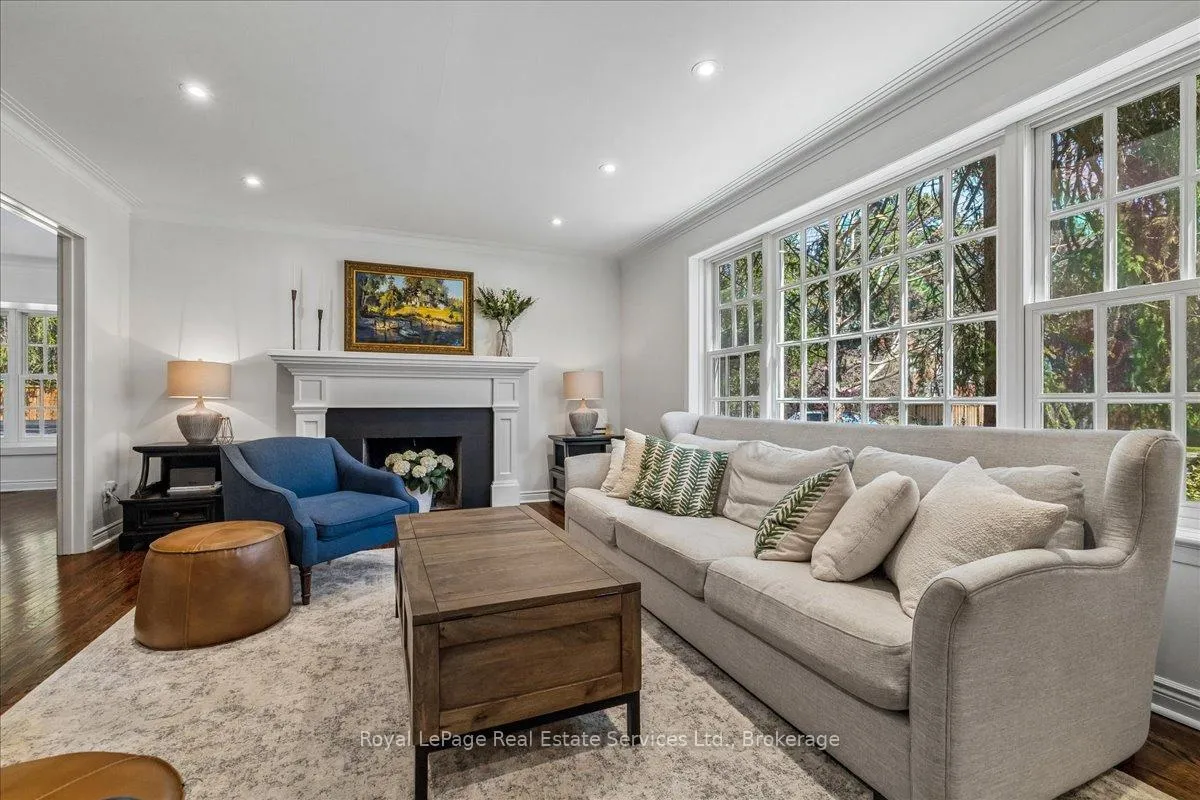 Photo 5 of 445 MacDonald Road, Oakville, Old Oakville — HOMEH