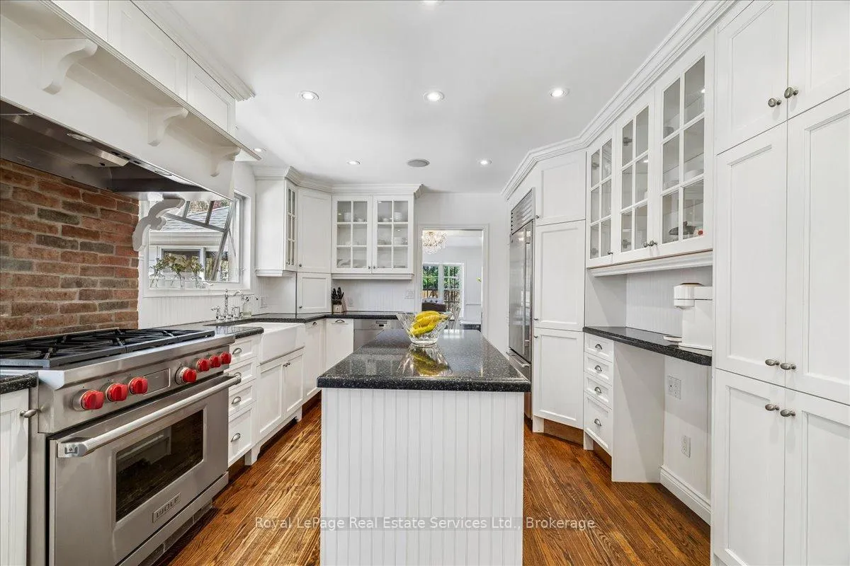 Photo 8 of 445 MacDonald Road, Oakville, Old Oakville — HOMEH