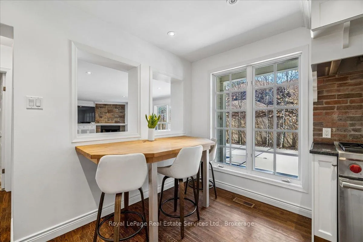 Photo 10 of 445 MacDonald Road, Oakville, Old Oakville — HOMEH