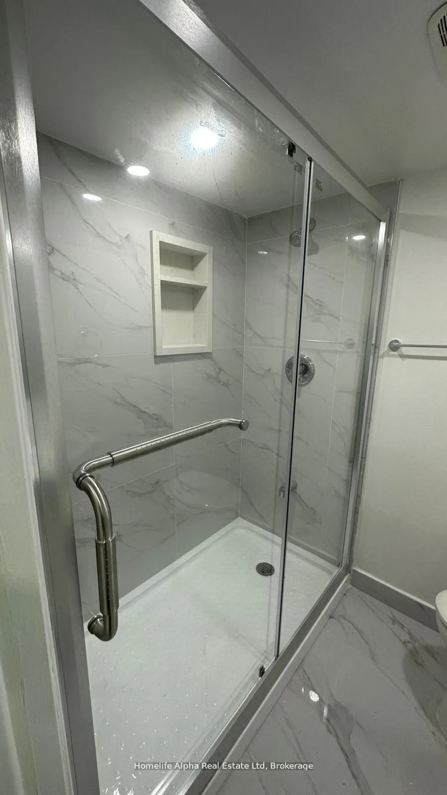 Photo 8 of Unit Basement, 865 Hillcrest Road S, Pickering, West Shore — HOMEH