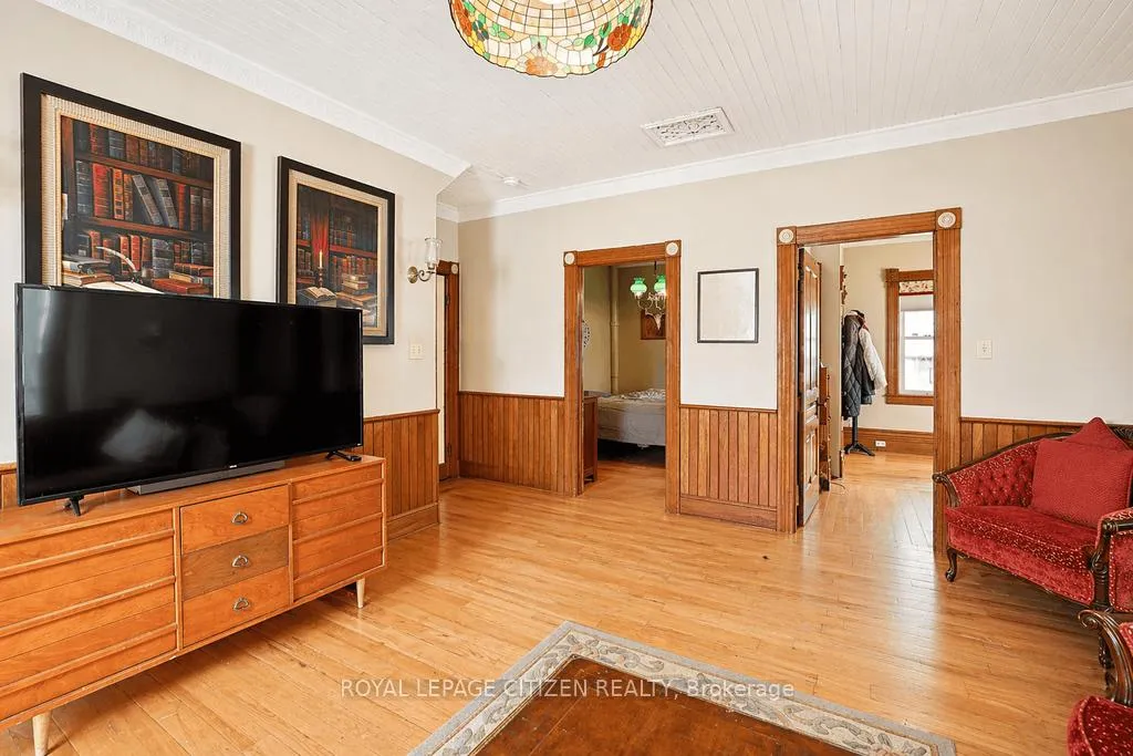 Photo 9 of 207 Barrie Street, Essa, Thornton — HOMEH