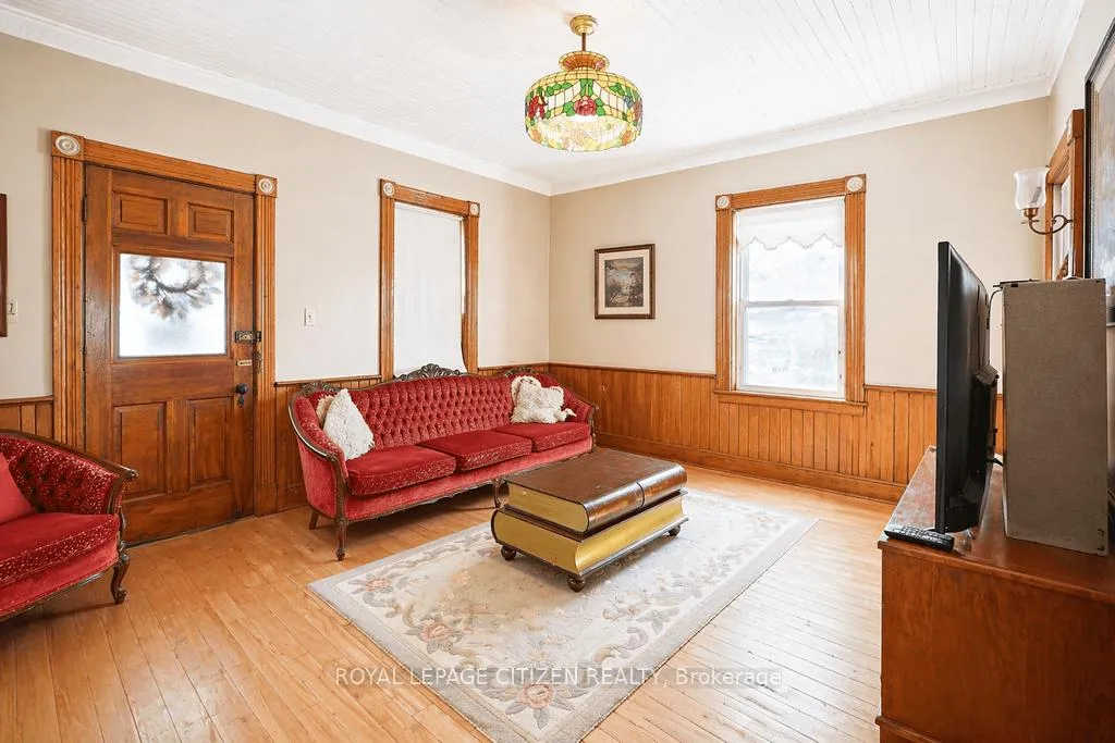 Photo 10 of 207 Barrie Street, Essa, Thornton — HOMEH