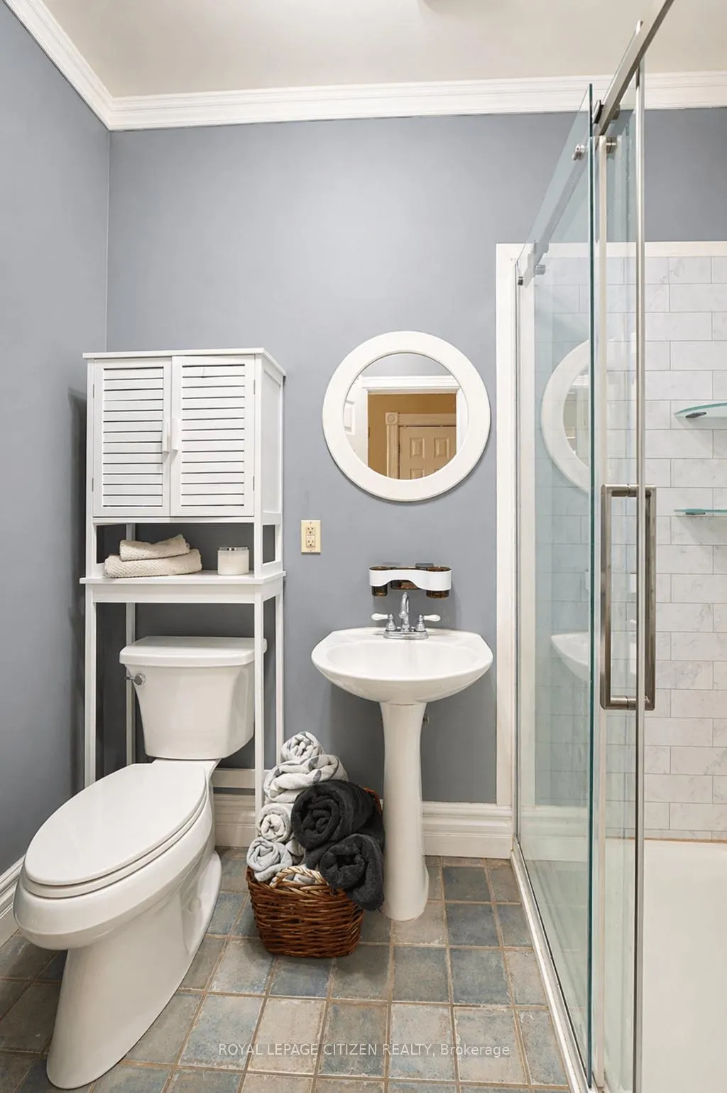 Photo 15 of 207 Barrie Street, Essa, Thornton — HOMEH