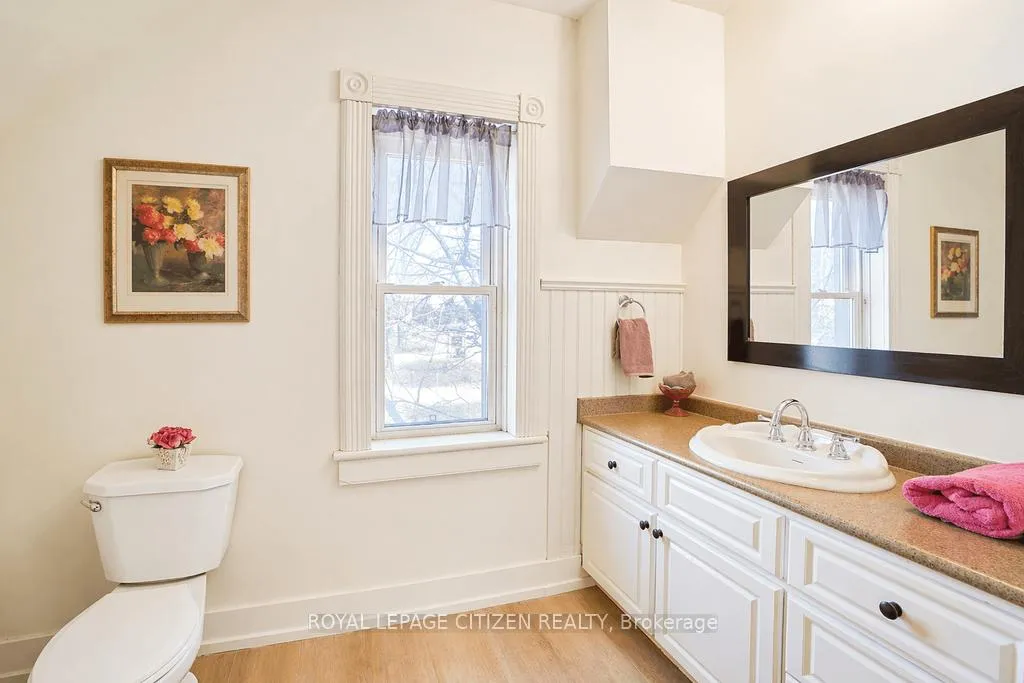 Photo 23 of 207 Barrie Street, Essa, Thornton — HOMEH