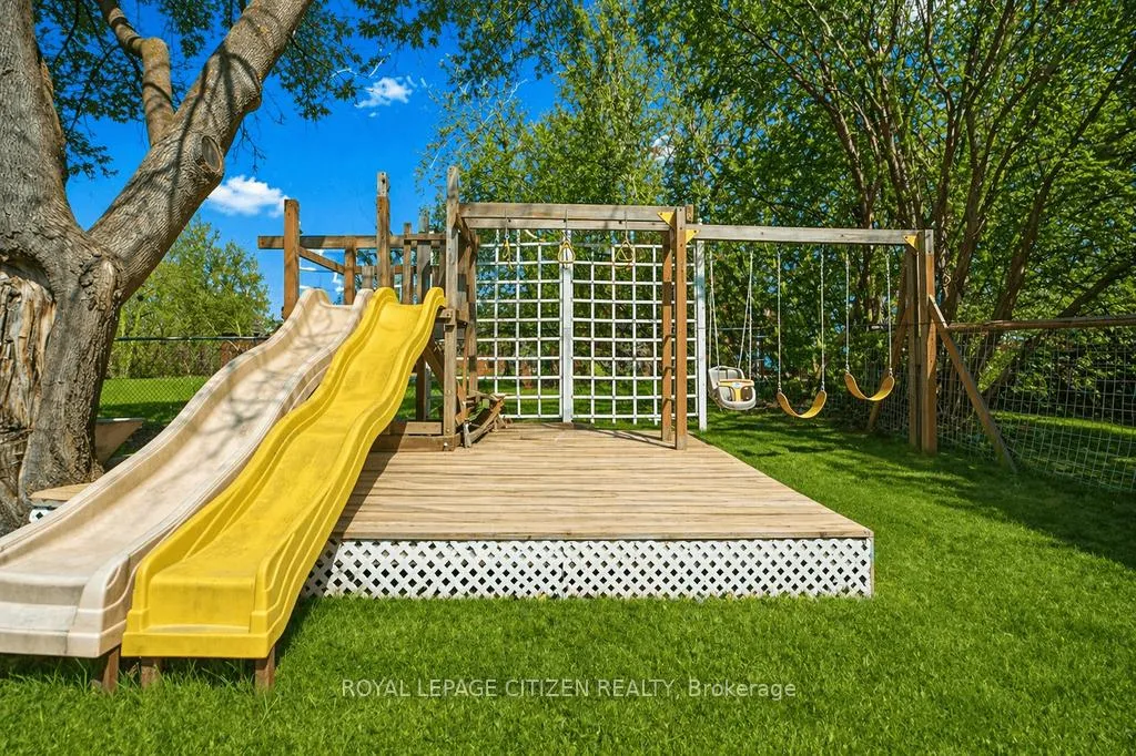 Photo 39 of 207 Barrie Street, Essa, Thornton — HOMEH