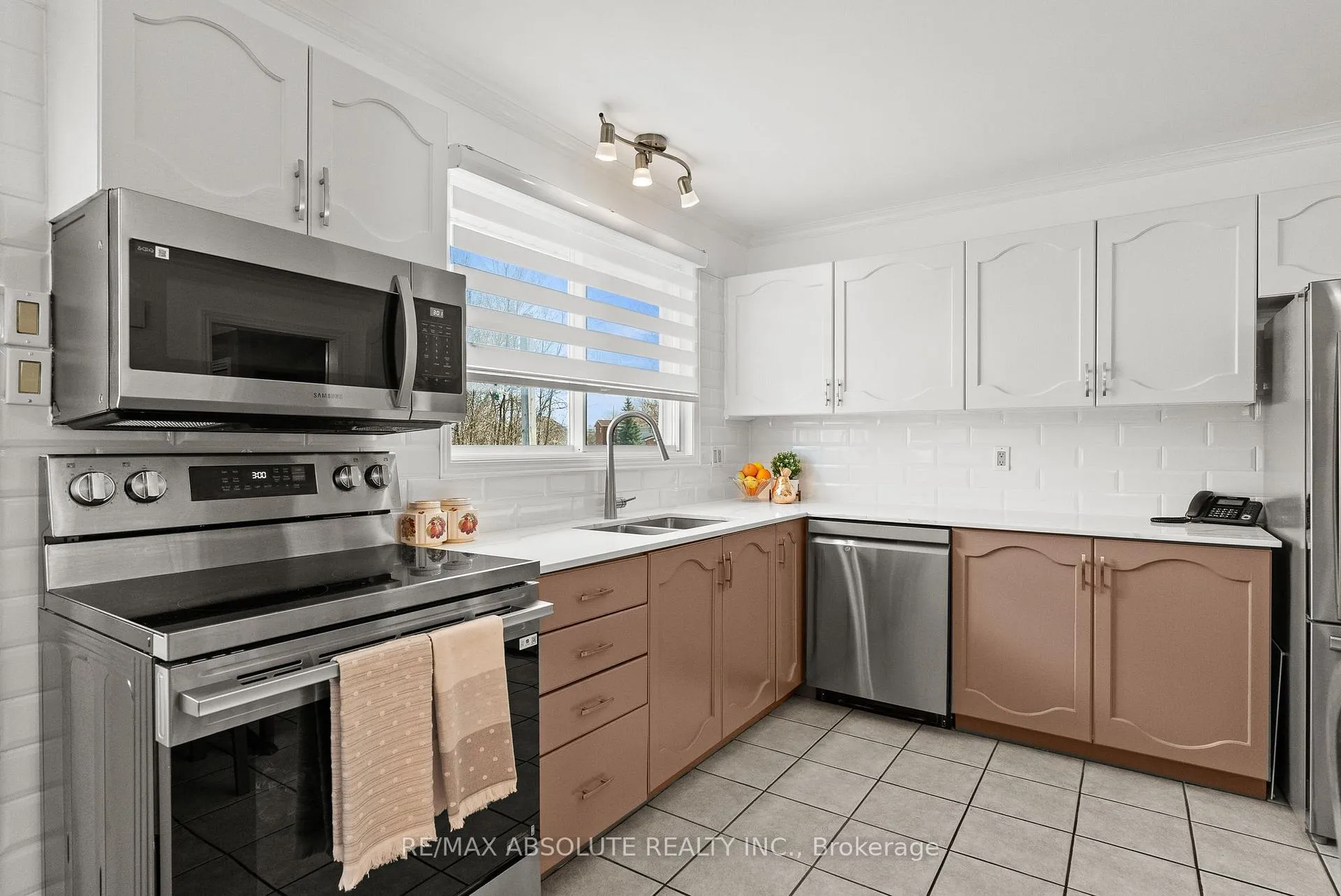 Photo 15 of 260 Allan Drive, Arnprior — HOMEH