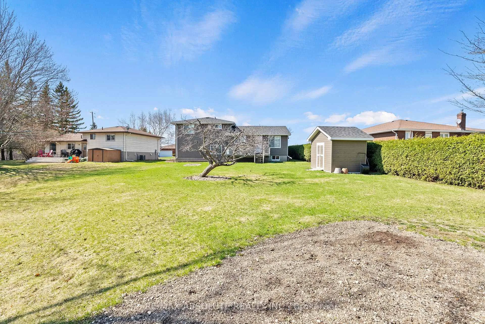 Photo 43 of 260 Allan Drive, Arnprior — HOMEH