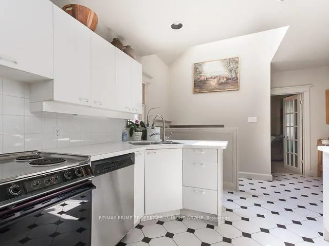 Photo 14 of 51 Carmichael Avenue, Toronto, Bedford Park-Nortown — HOMEH