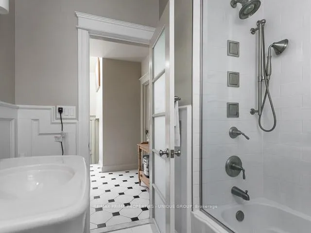 Photo 22 of 51 Carmichael Avenue, Toronto, Bedford Park-Nortown — HOMEH