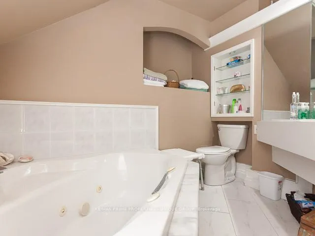 Photo 27 of 51 Carmichael Avenue, Toronto, Bedford Park-Nortown — HOMEH