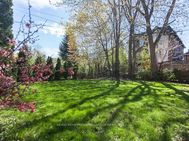 Photo 29 of 51 Carmichael Avenue, Toronto, Bedford Park-Nortown — HOMEH