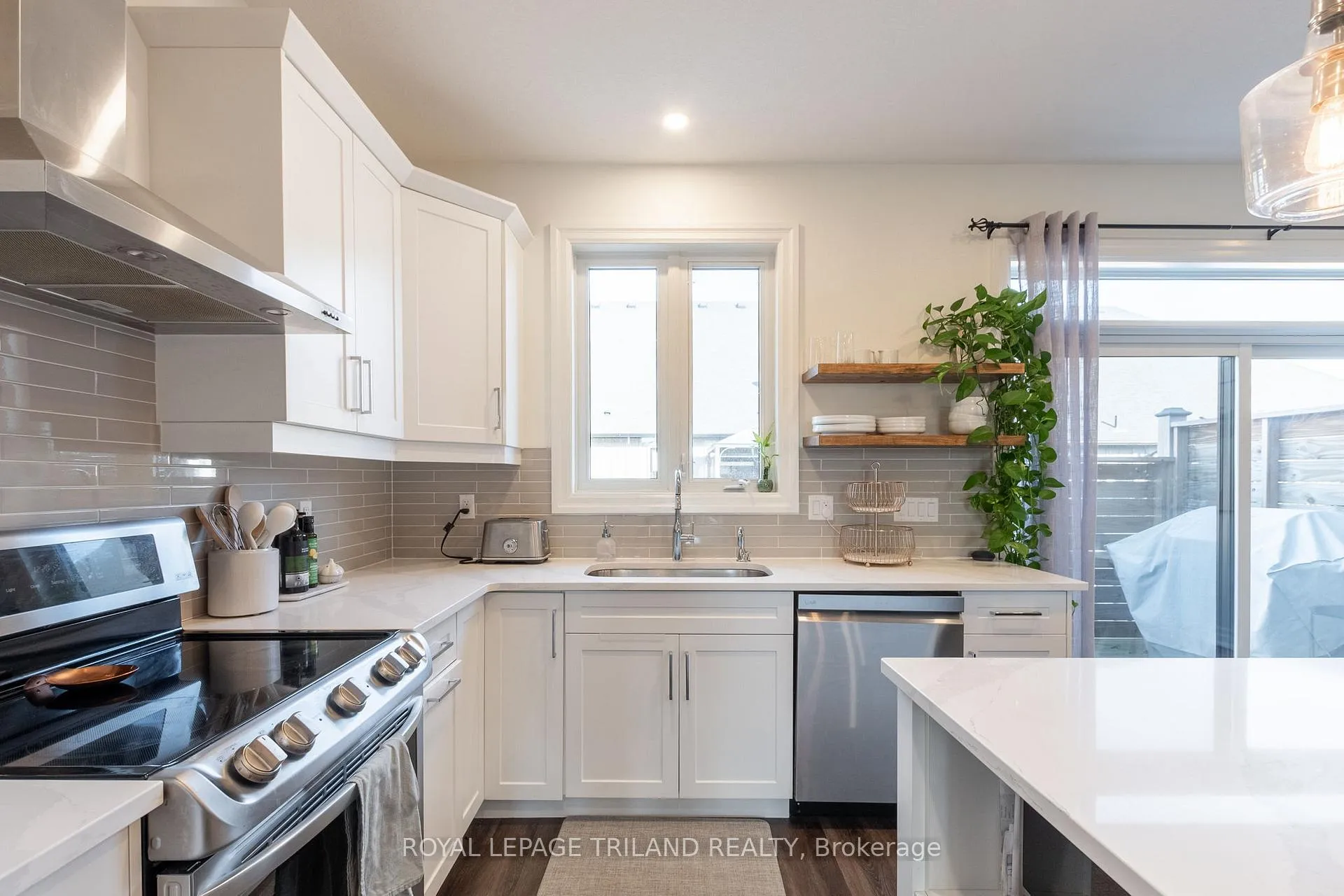 Photo 9 of Unit 102, 9861 Glendon Drive, Middlesex Centre, Komoka — HOMEH