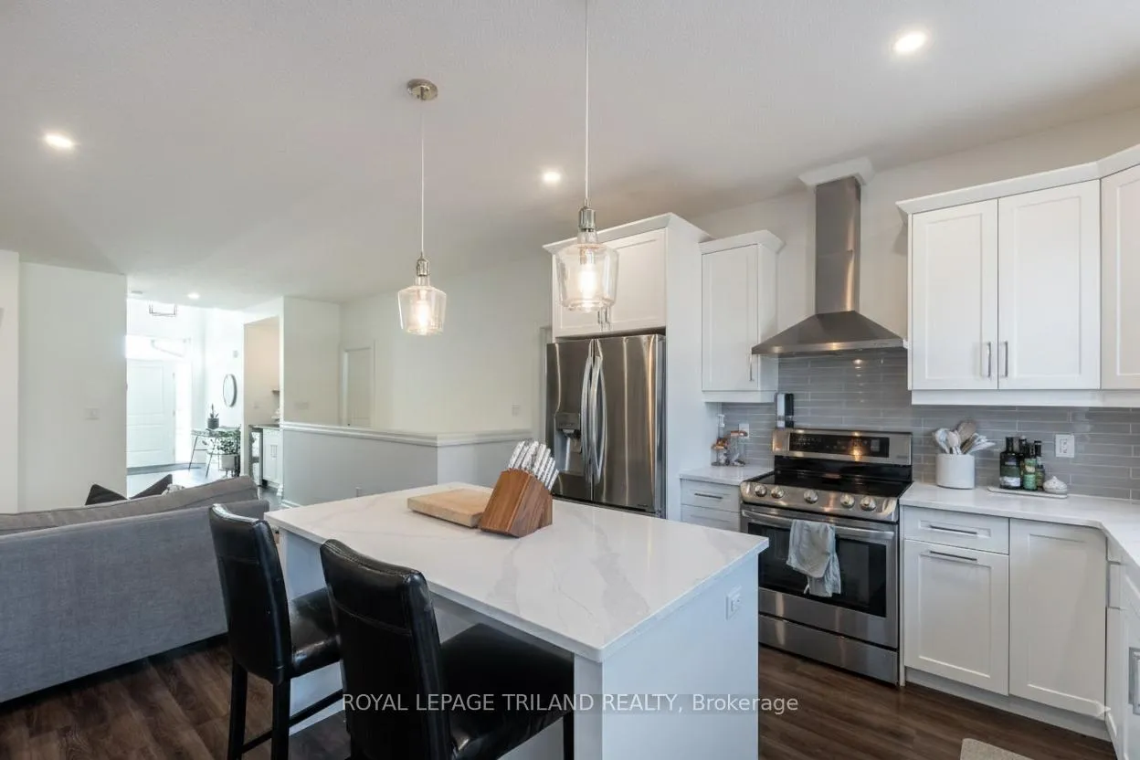 Photo 11 of Unit 102, 9861 Glendon Drive, Middlesex Centre, Komoka — HOMEH