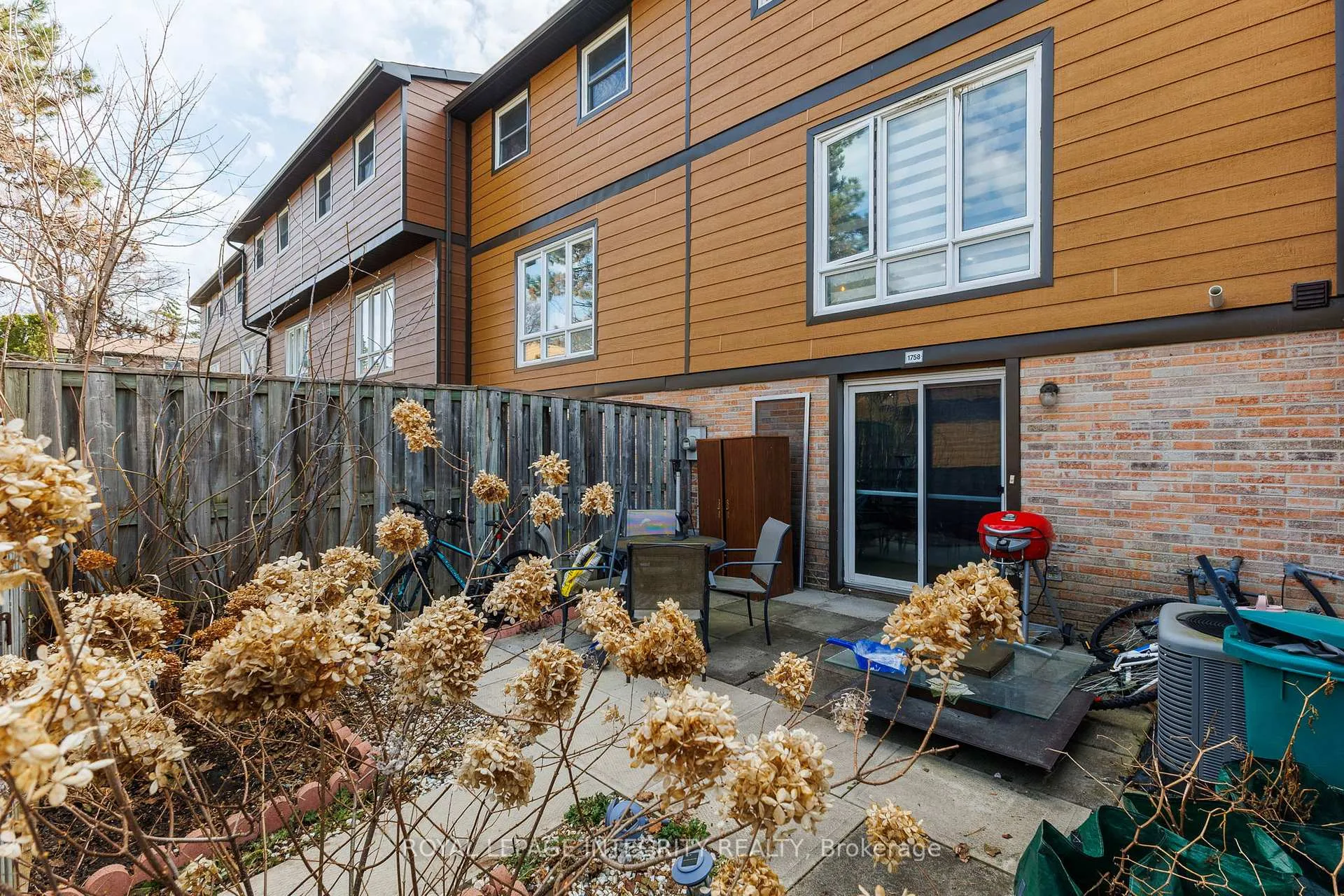 Photo 29 of Unit 42, 1758 Trappist Lane, Ottawa, Convent Glen South — HOMEH