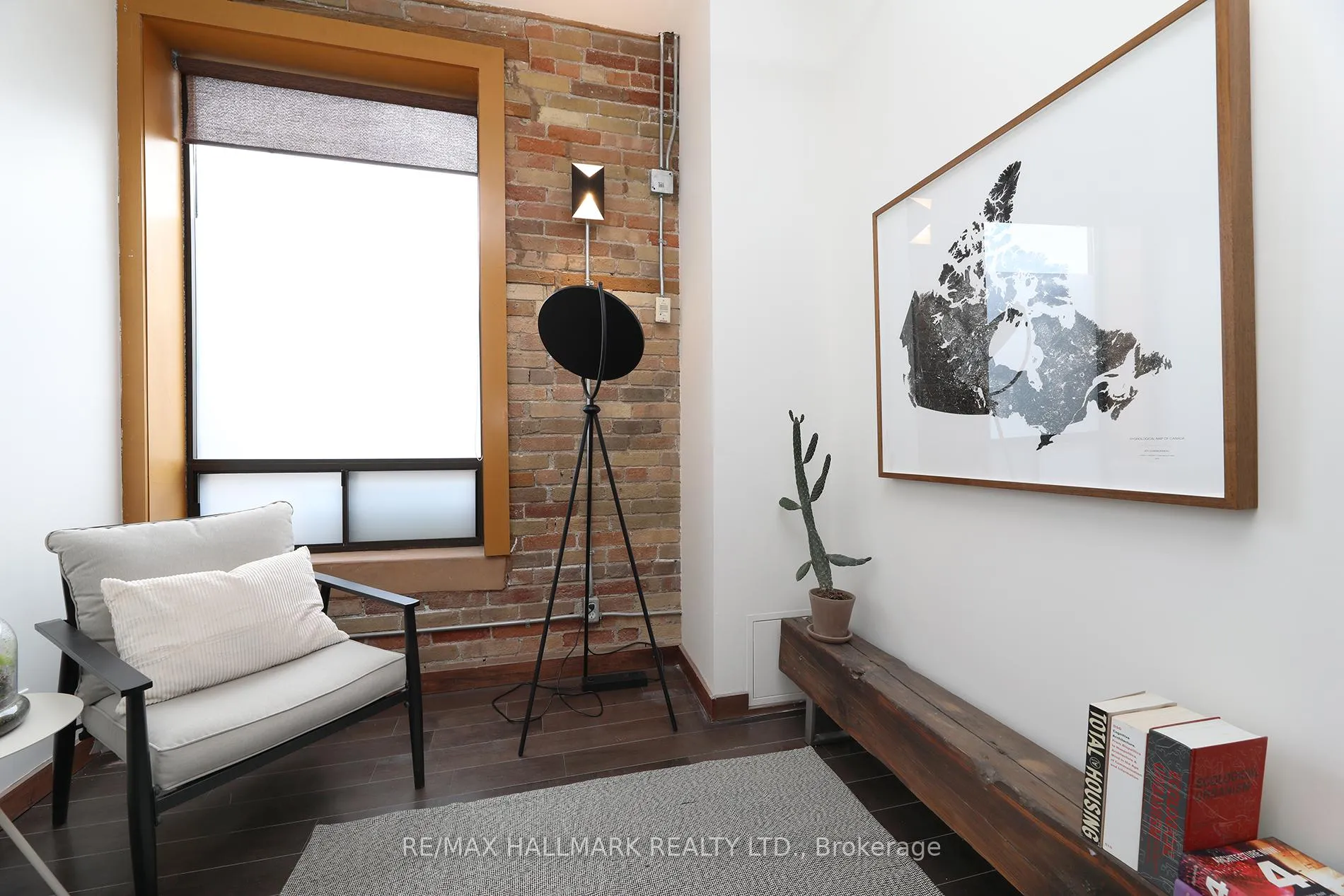 Photo 6 of Unit 7, 189 Queen Street E, Toronto, Moss Park — HOMEH
