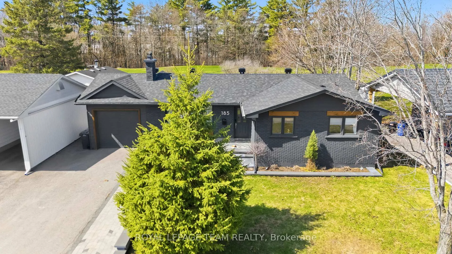 Photo 2 of 185 Lacroix Avenue, Ottawa, Bilberry Creek/Queenswood Heights — HOMEH