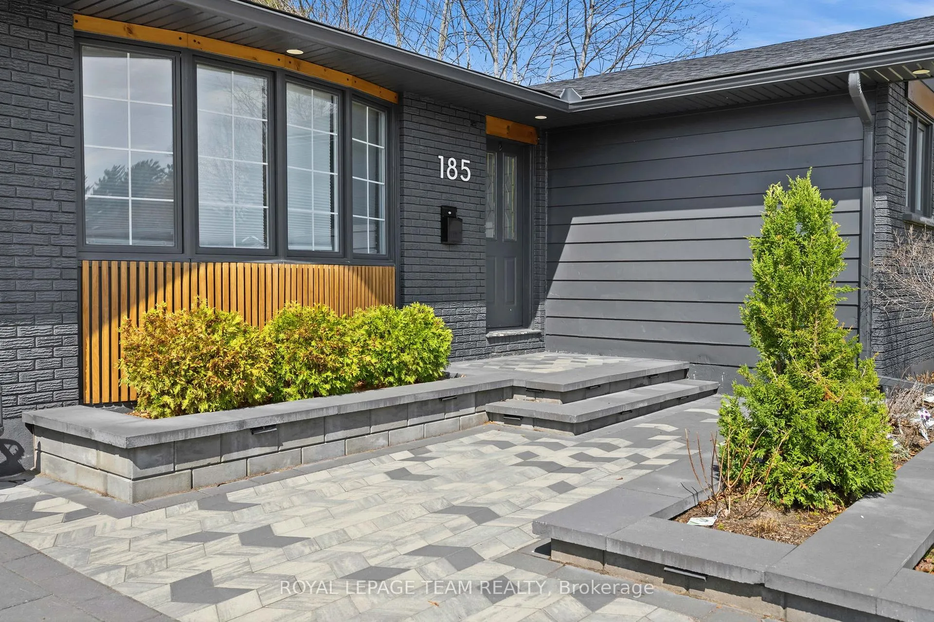 Photo 8 of 185 Lacroix Avenue, Ottawa, Bilberry Creek/Queenswood Heights — HOMEH
