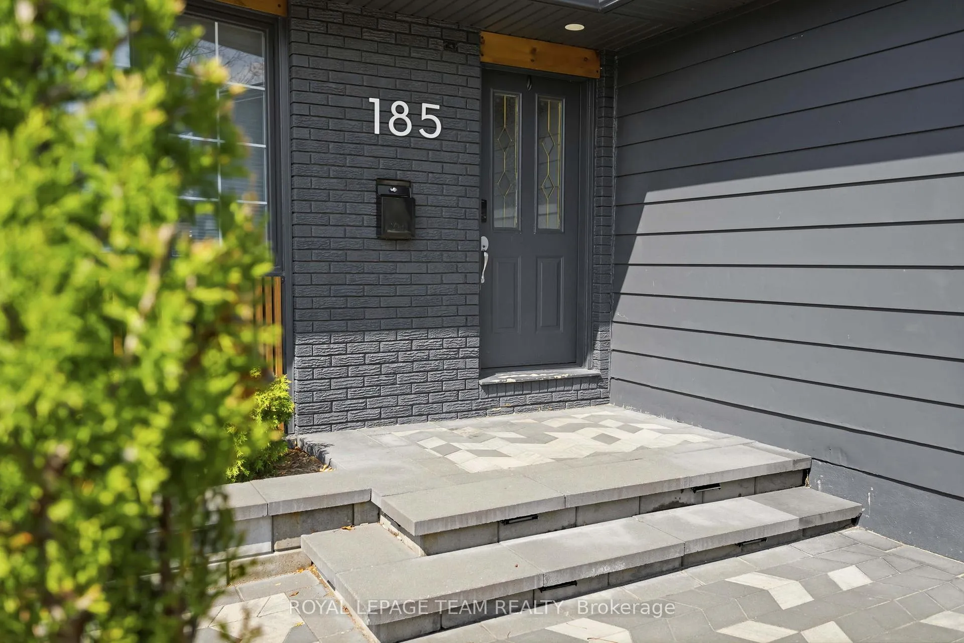Photo 9 of 185 Lacroix Avenue, Ottawa, Bilberry Creek/Queenswood Heights — HOMEH