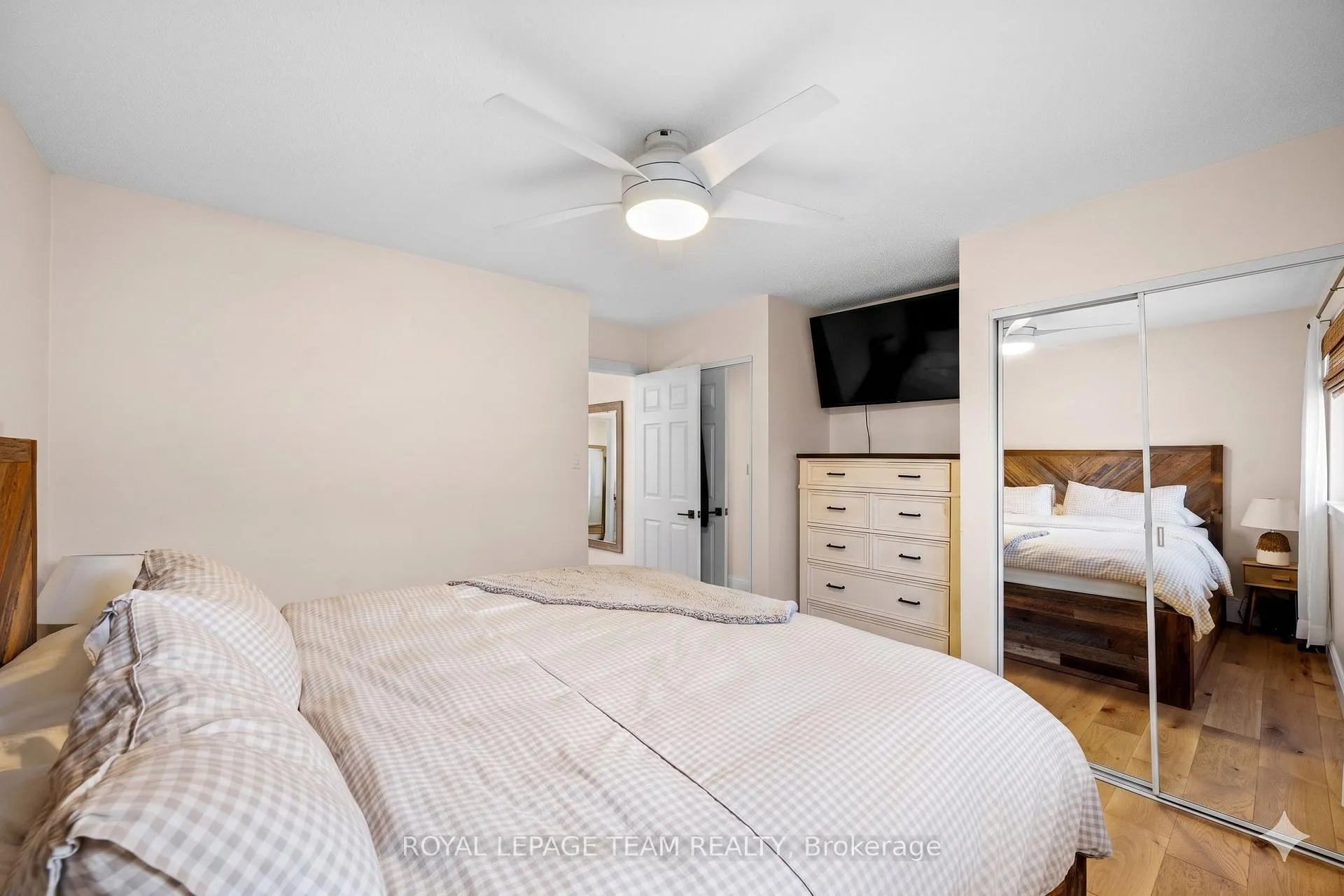 Photo 23 of 185 Lacroix Avenue, Ottawa, Bilberry Creek/Queenswood Heights — HOMEH