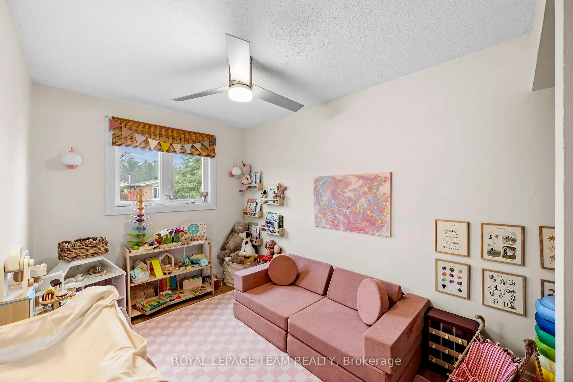 Photo 24 of 185 Lacroix Avenue, Ottawa, Bilberry Creek/Queenswood Heights — HOMEH